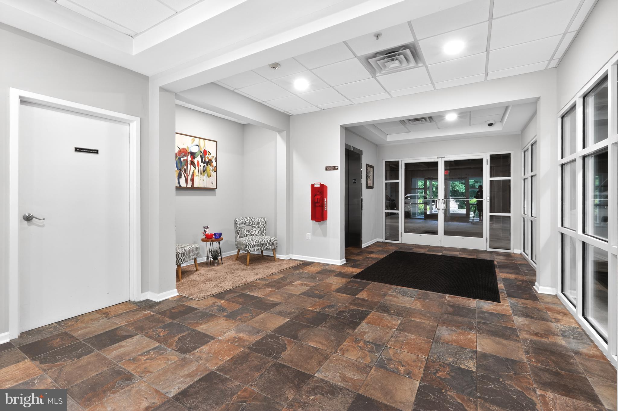 THE HOLLOW AT FOX VA - Residential