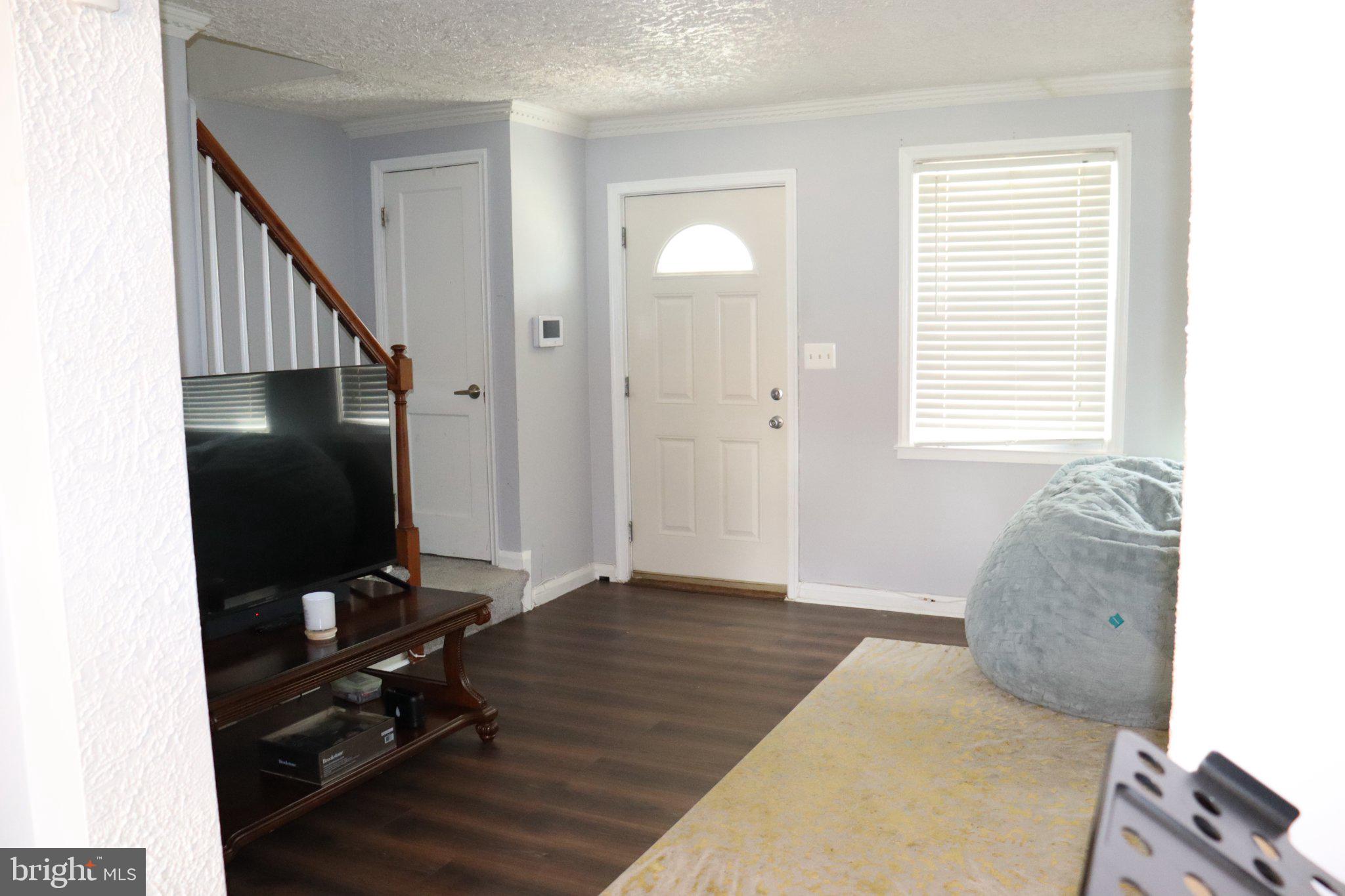 IDLEWOOD - Residential