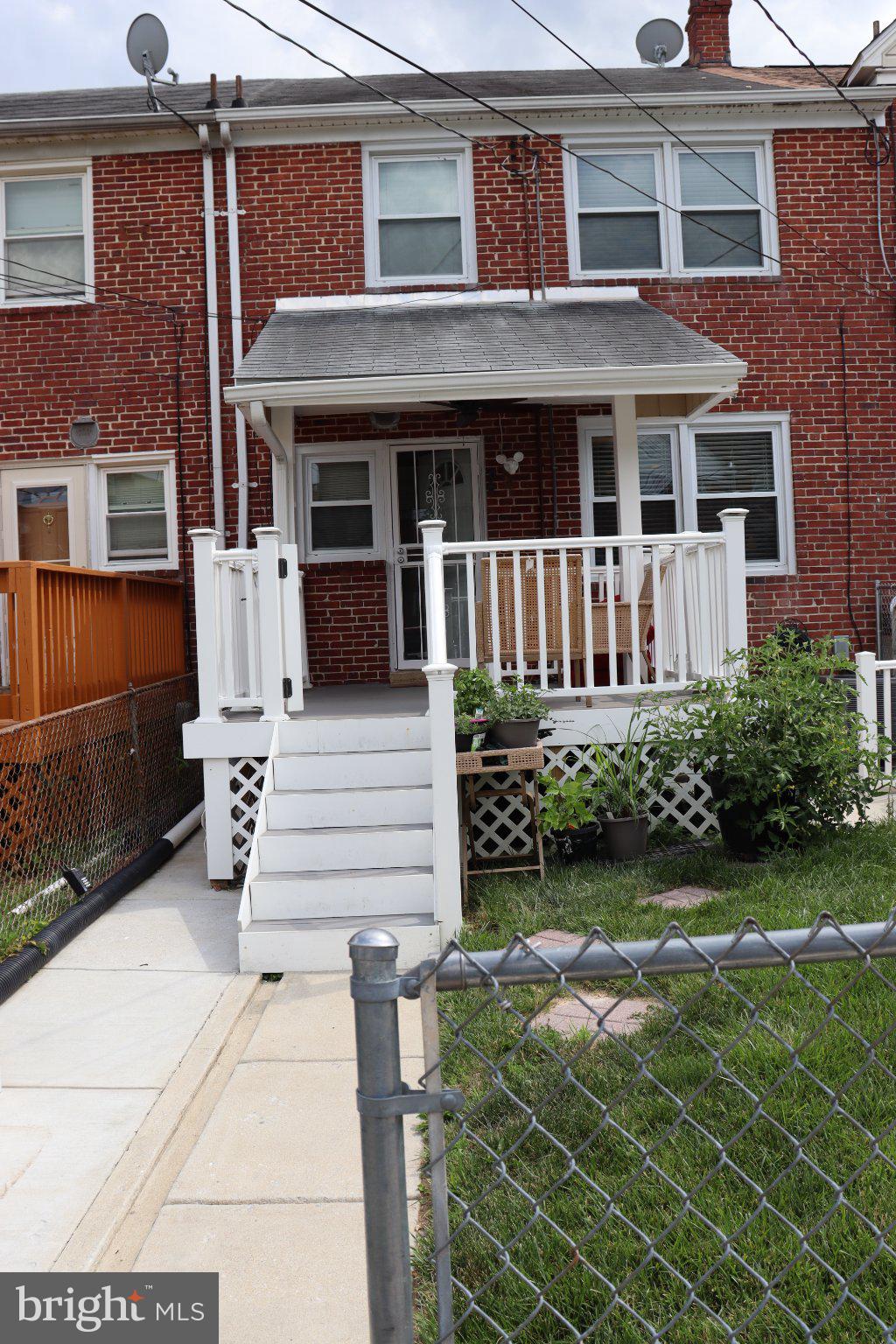 IDLEWOOD - Residential