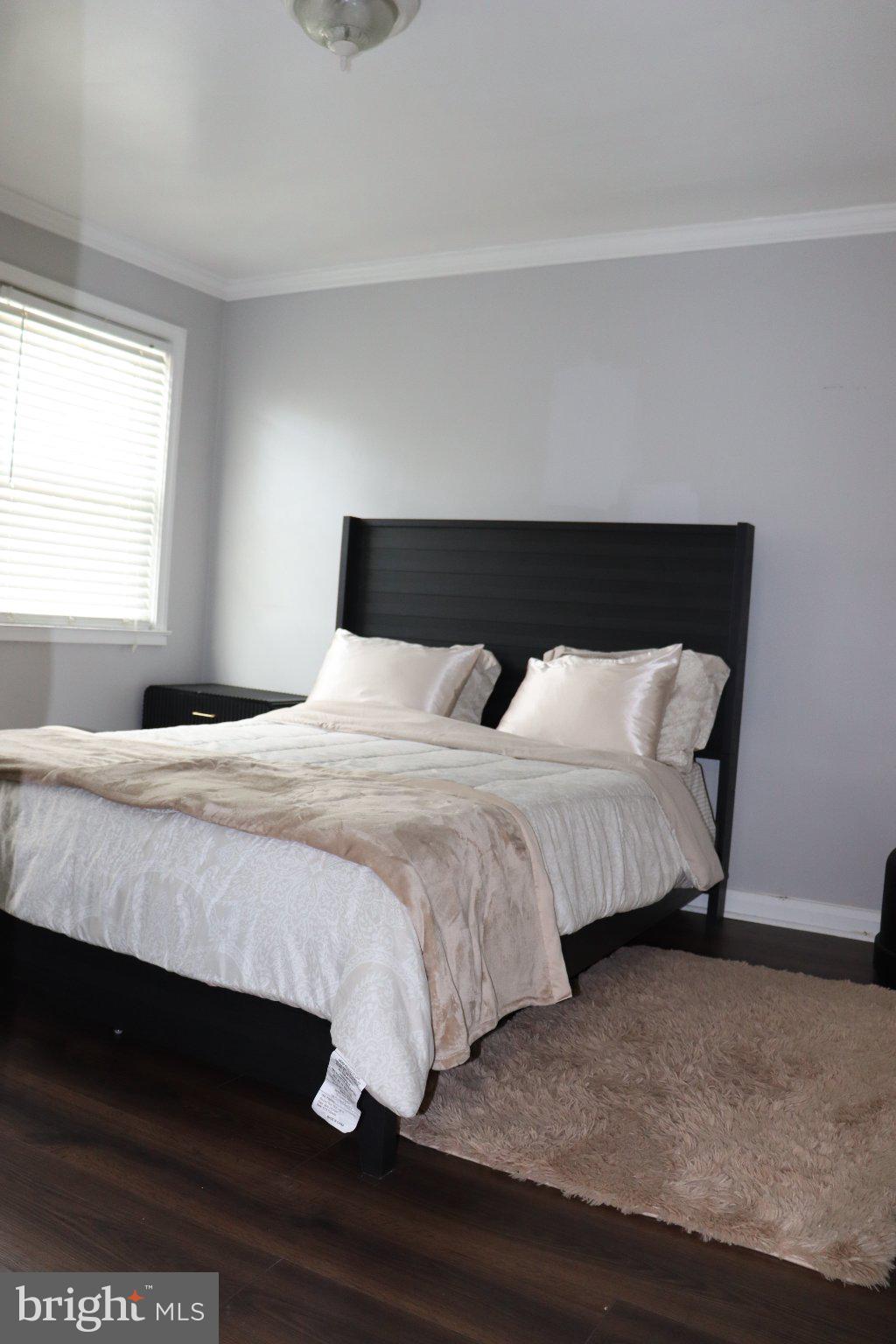 IDLEWOOD - Residential