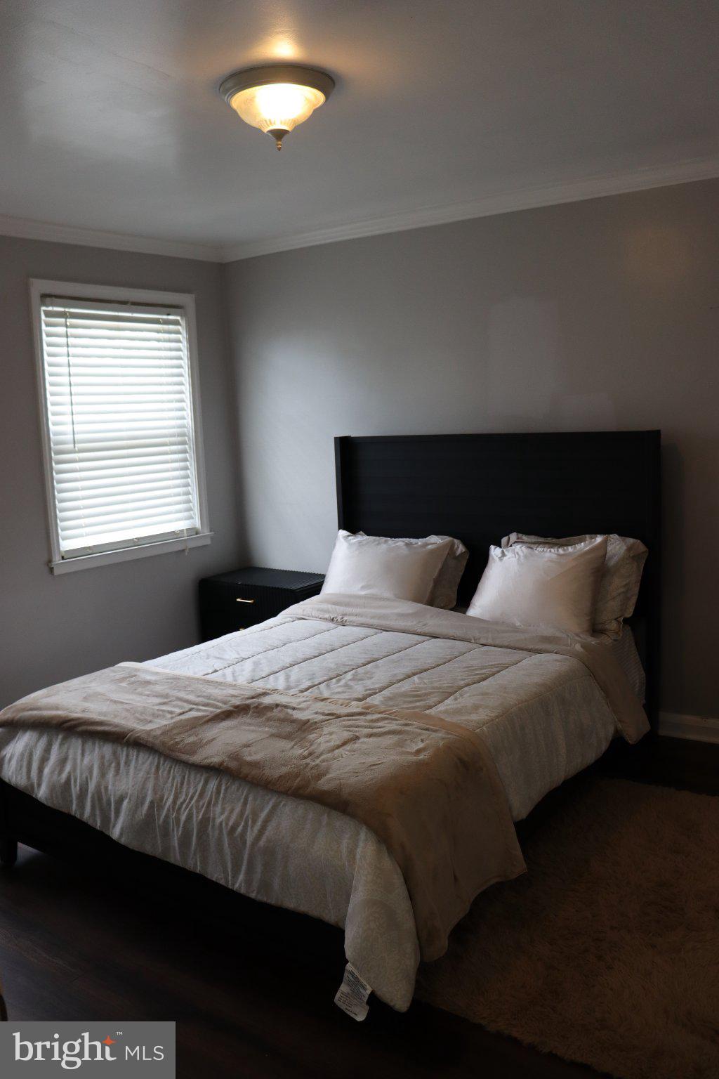 IDLEWOOD - Residential