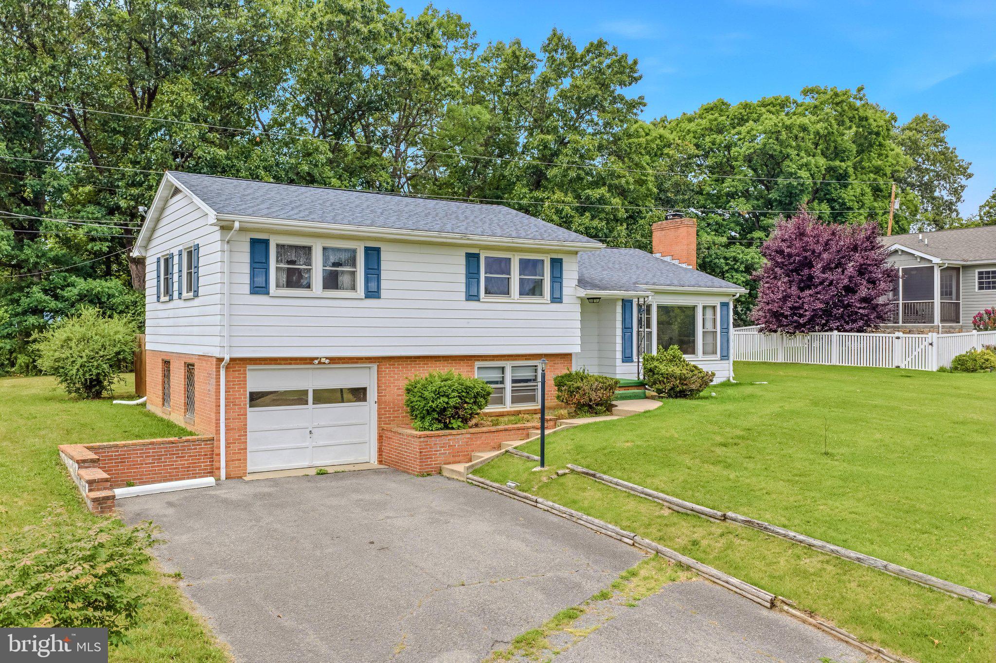 GROVE HEIGHTS - Residential