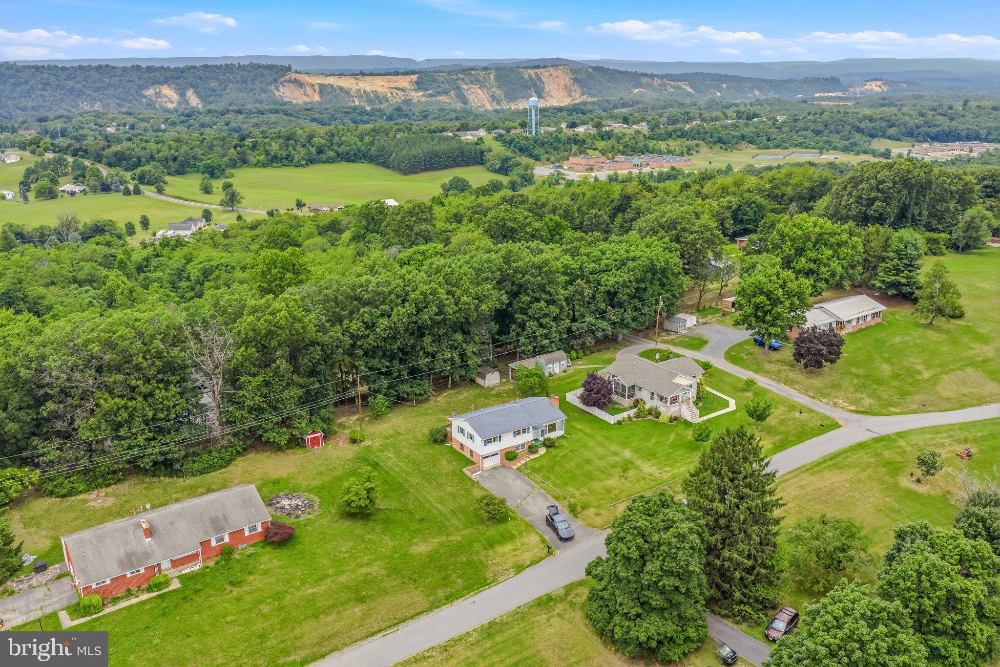 GROVE HEIGHTS - Residential