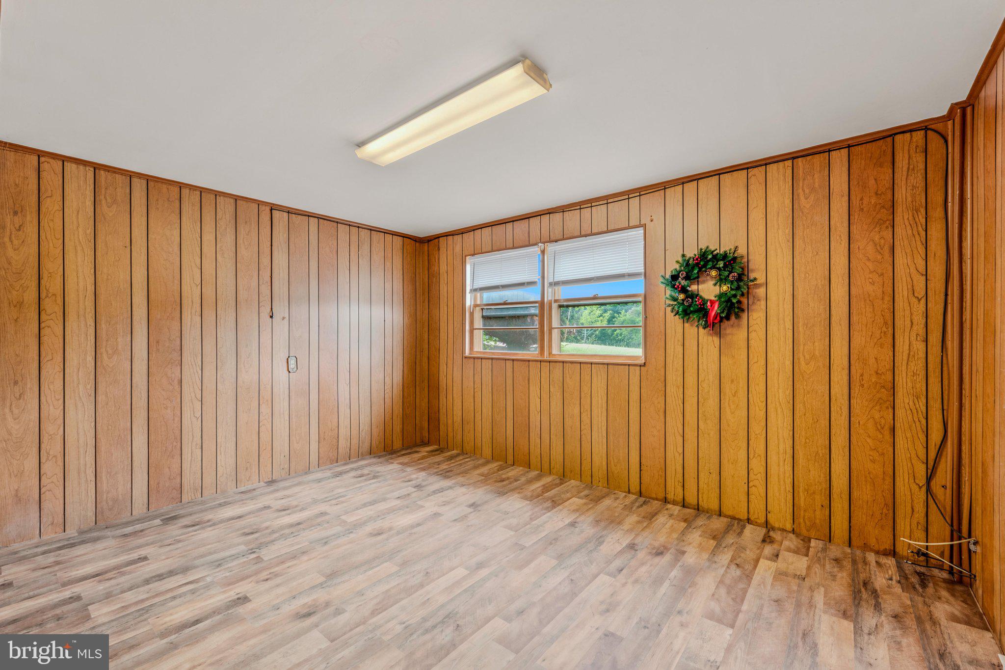GROVE HEIGHTS - Residential