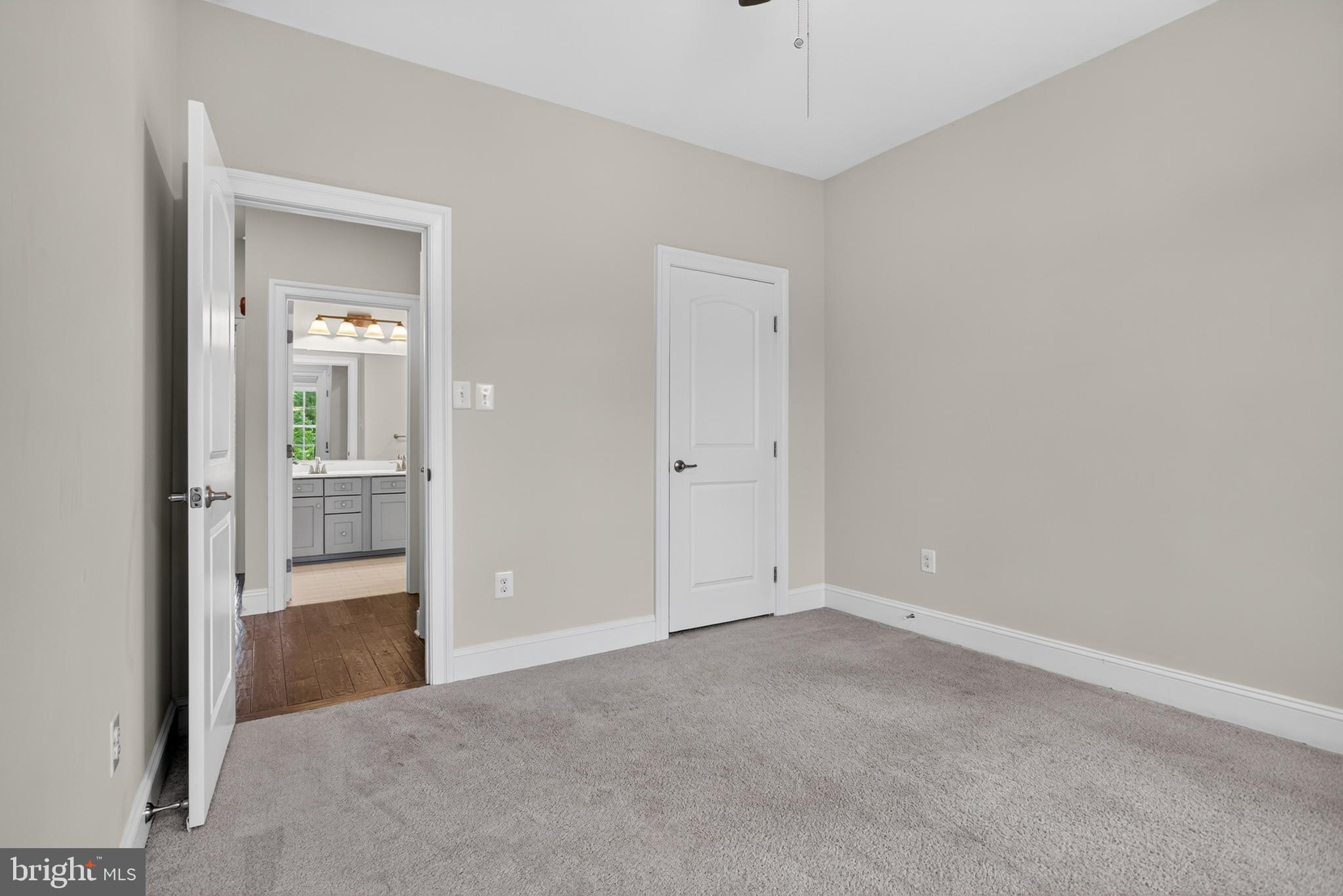 WALNUT CREEK AT MONT - Residential