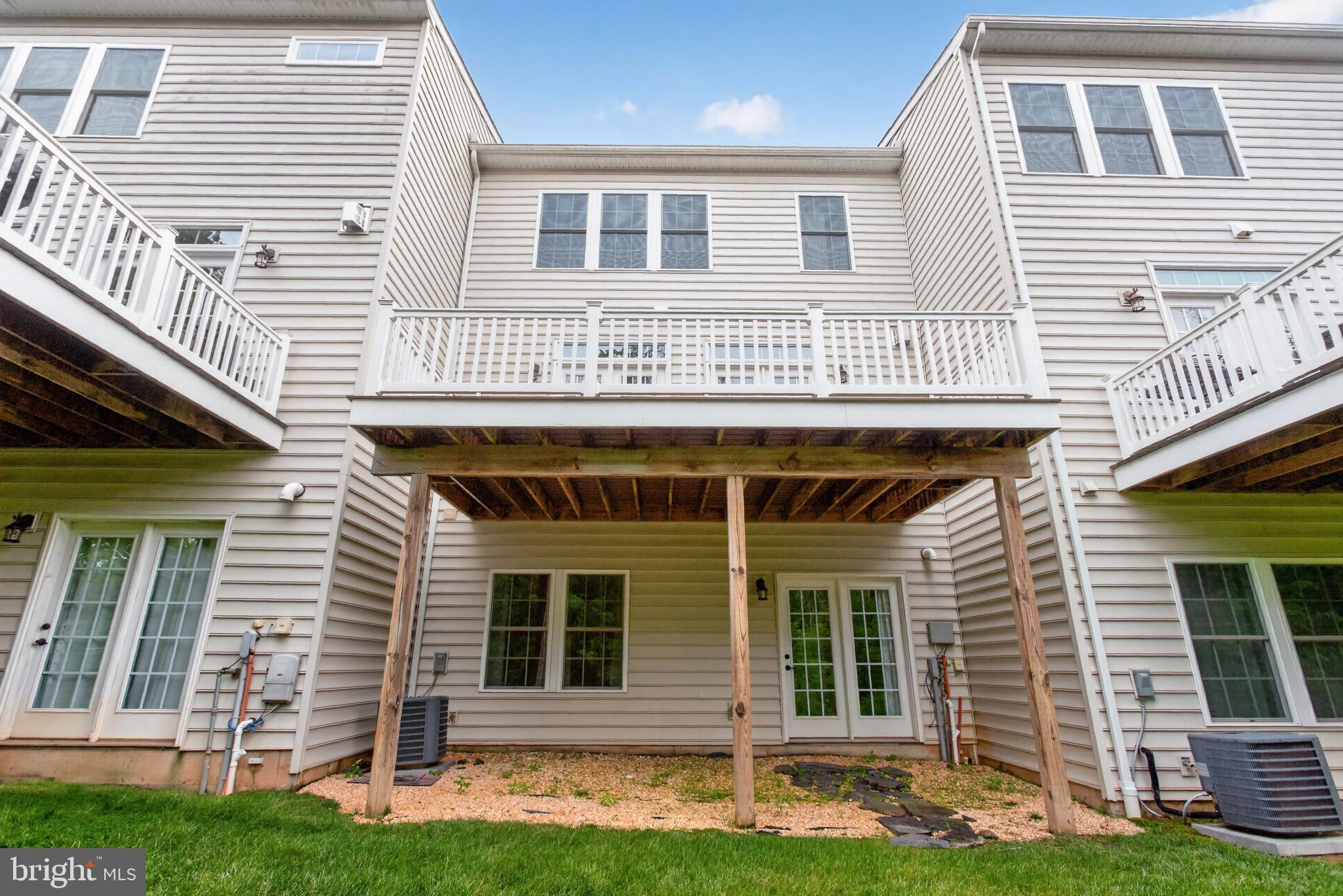 WALNUT CREEK AT MONT - Residential