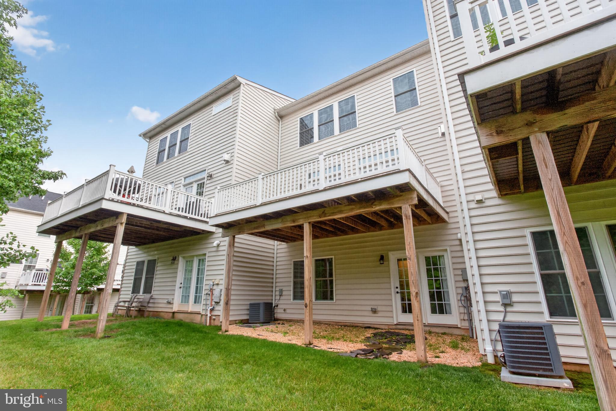 WALNUT CREEK AT MONT - Residential