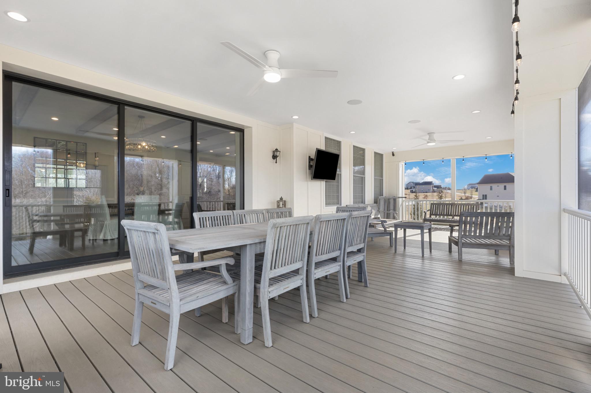 WEATHERSTONE - Residential