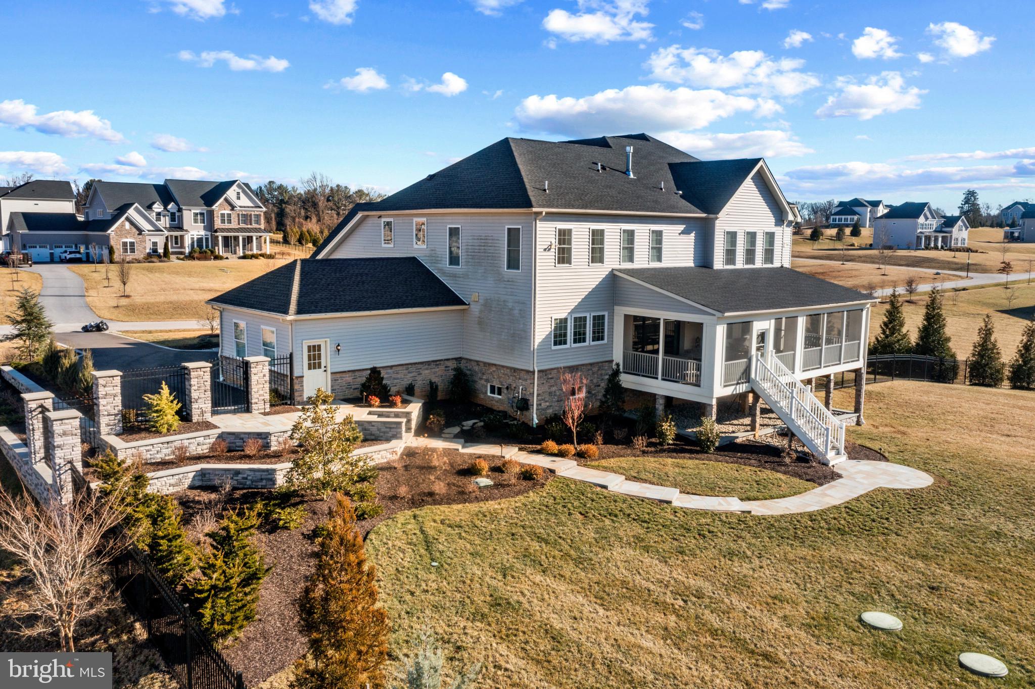 WEATHERSTONE - Residential