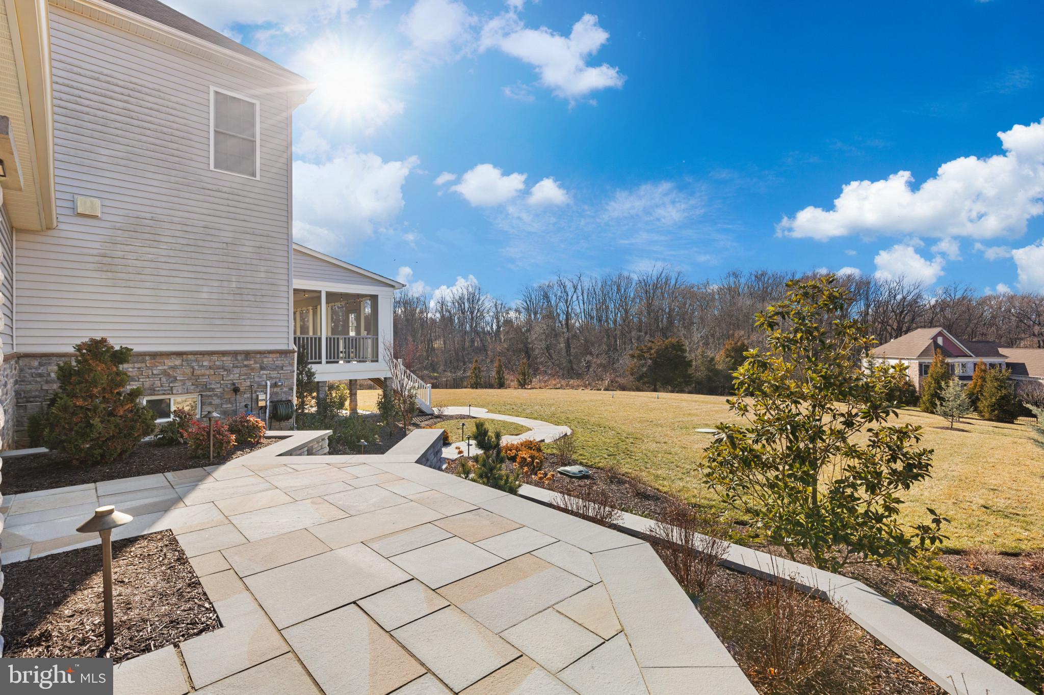 WEATHERSTONE - Residential
