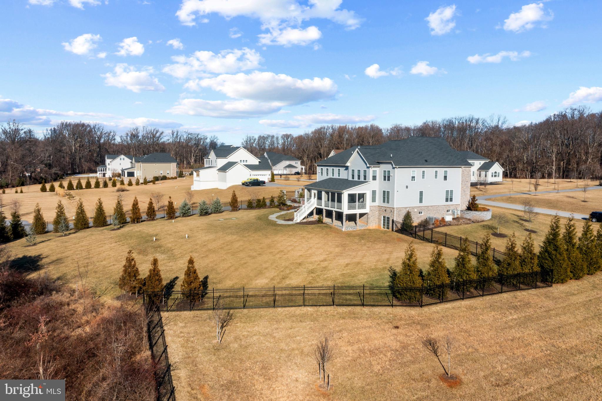 WEATHERSTONE - Residential