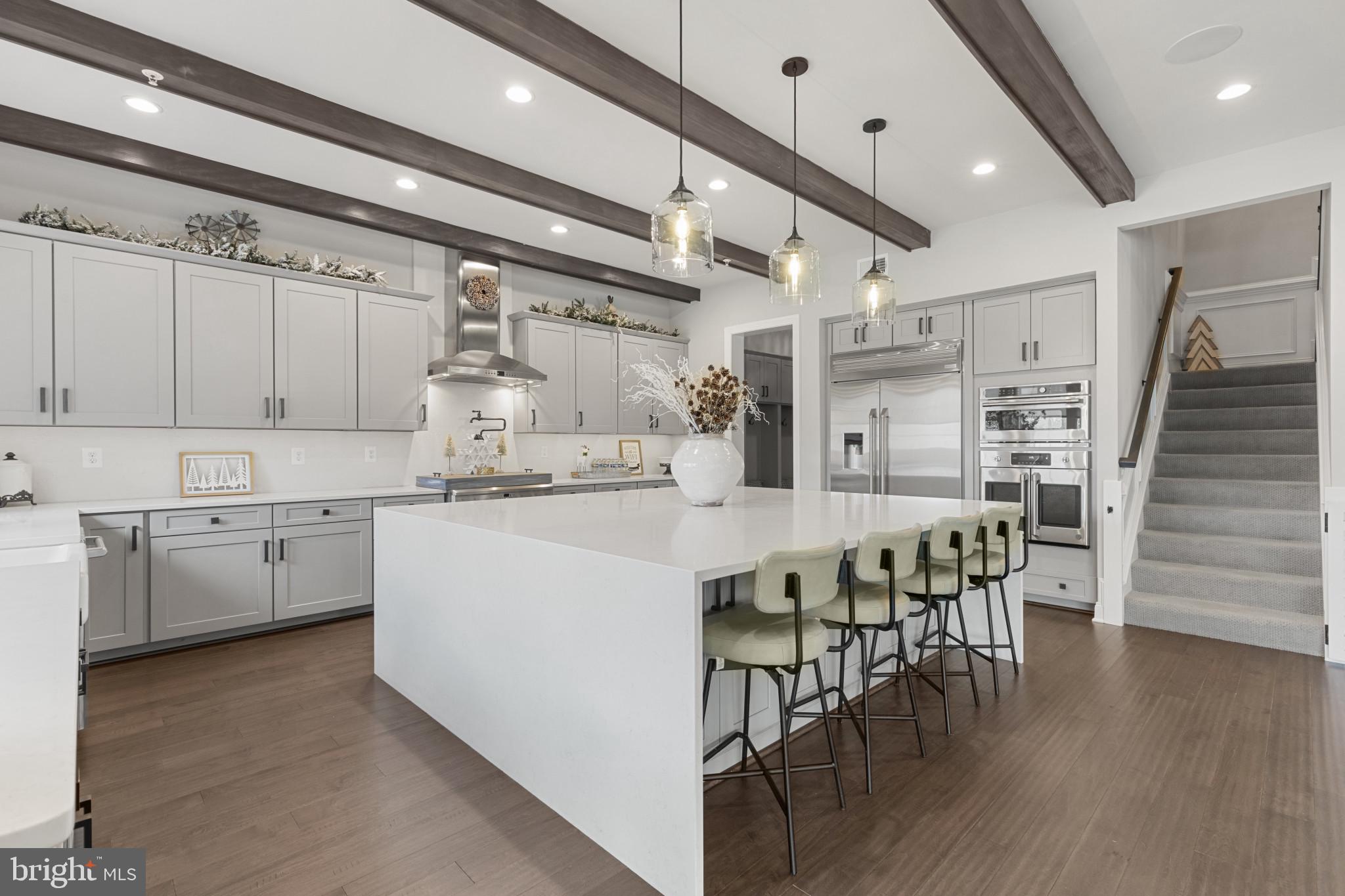 WEATHERSTONE - Residential