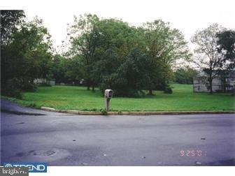 Possibilities include Townhouses & student housing.  Located next to community park.  Property in Kutztown Boro w/small portion in Maxatawny Twp.