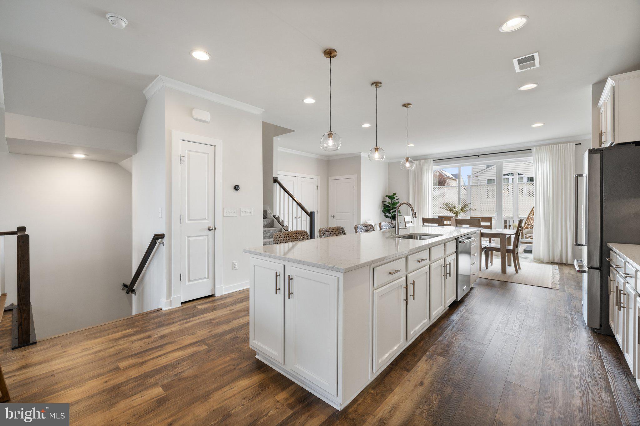 SOUTH FORK BROAD RUN - Residential