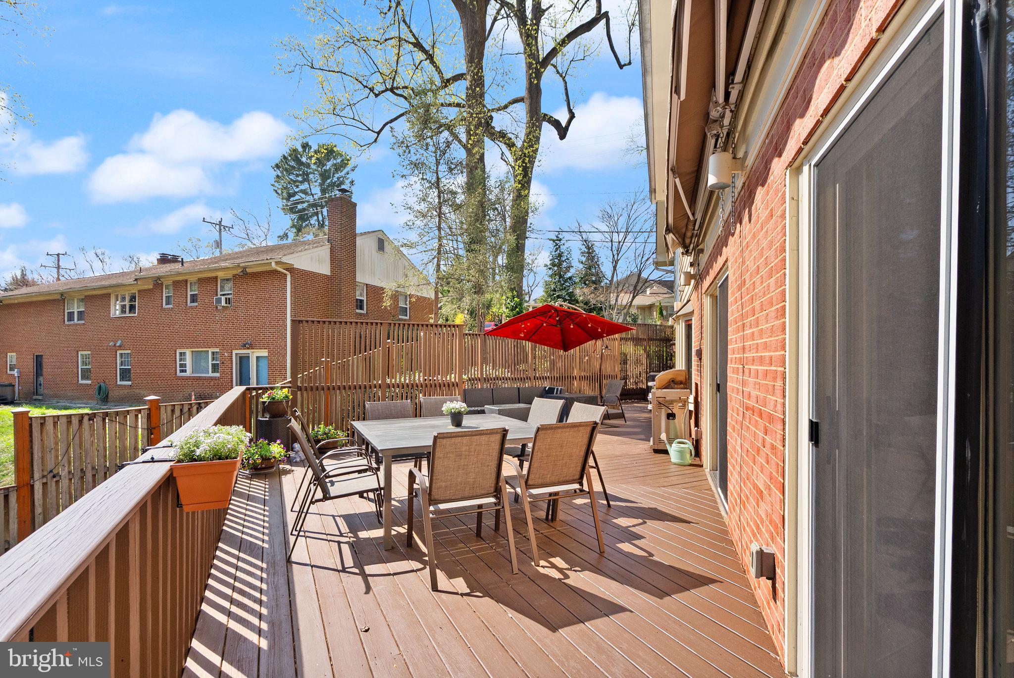 CRYSTAL SPRING KNOLLS - Residential