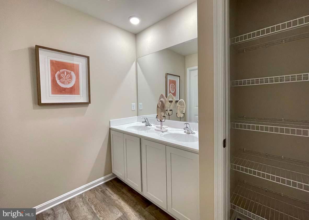 SASSAFRAS MEADOWS - Residential