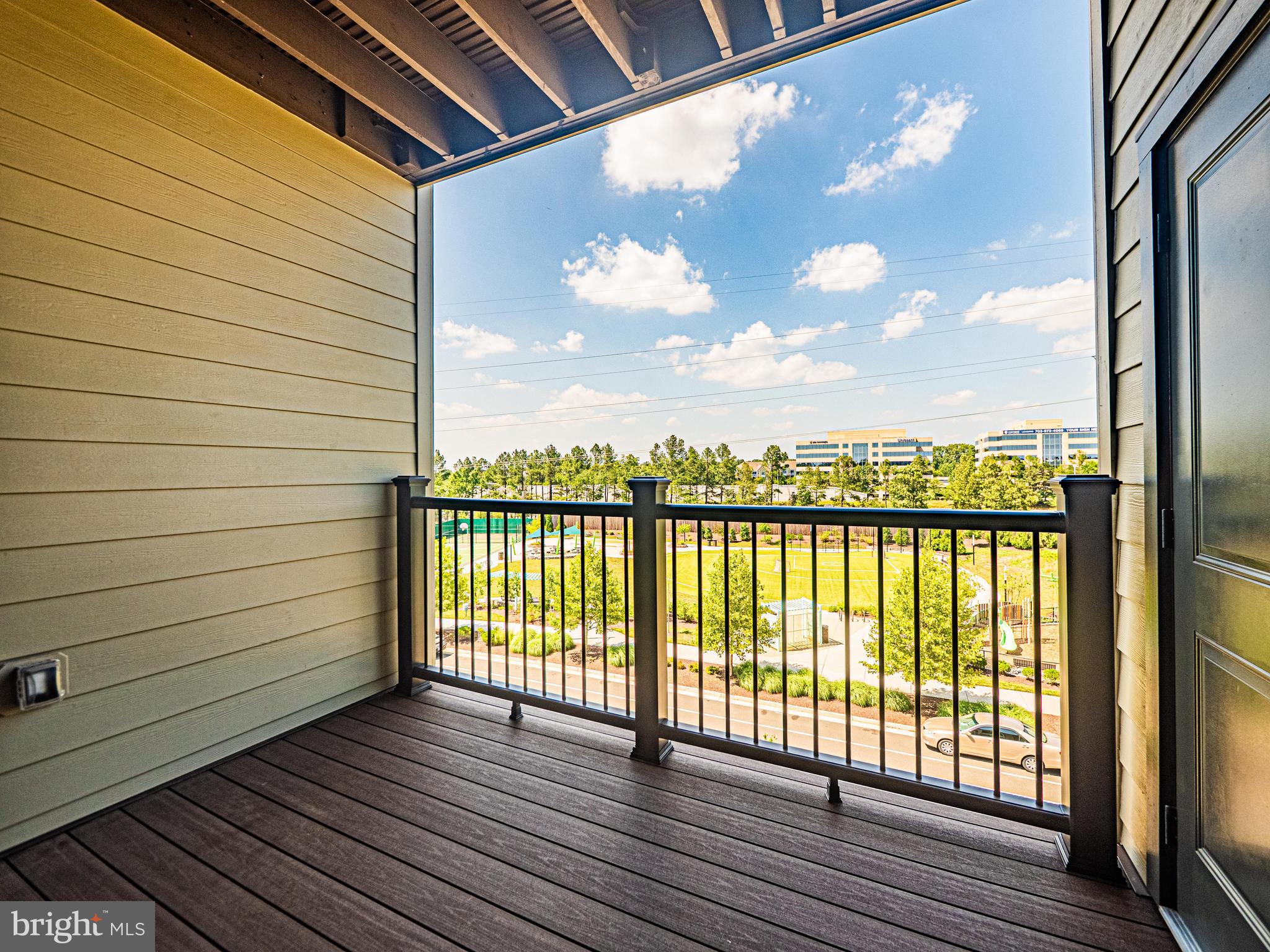 WOODLAND PARK STATION - Residential