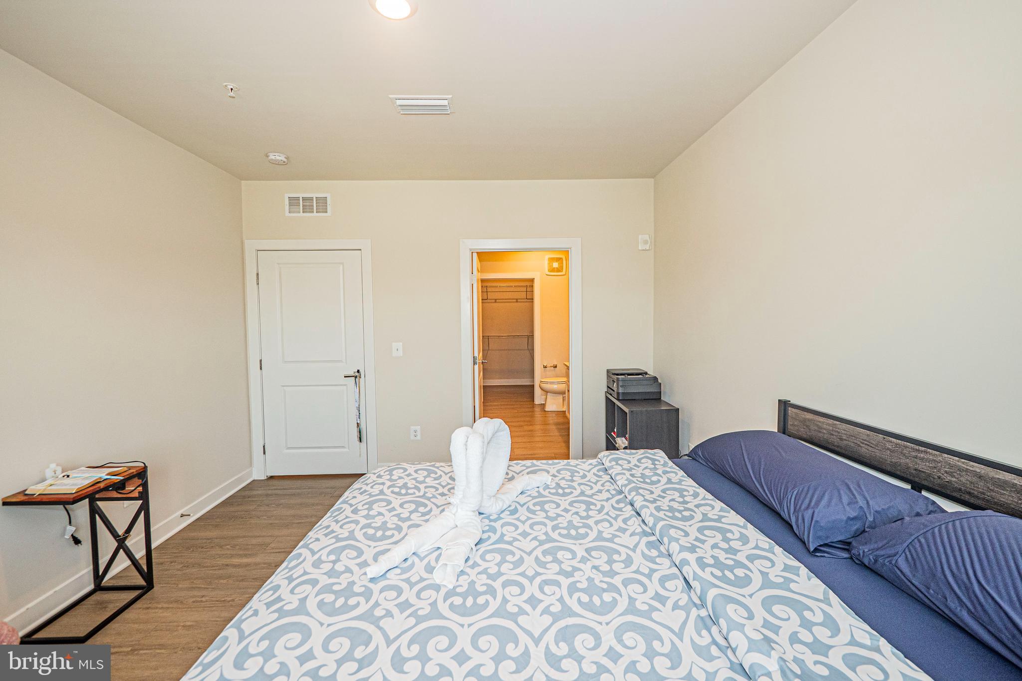 WOODLAND PARK STATION - Residential