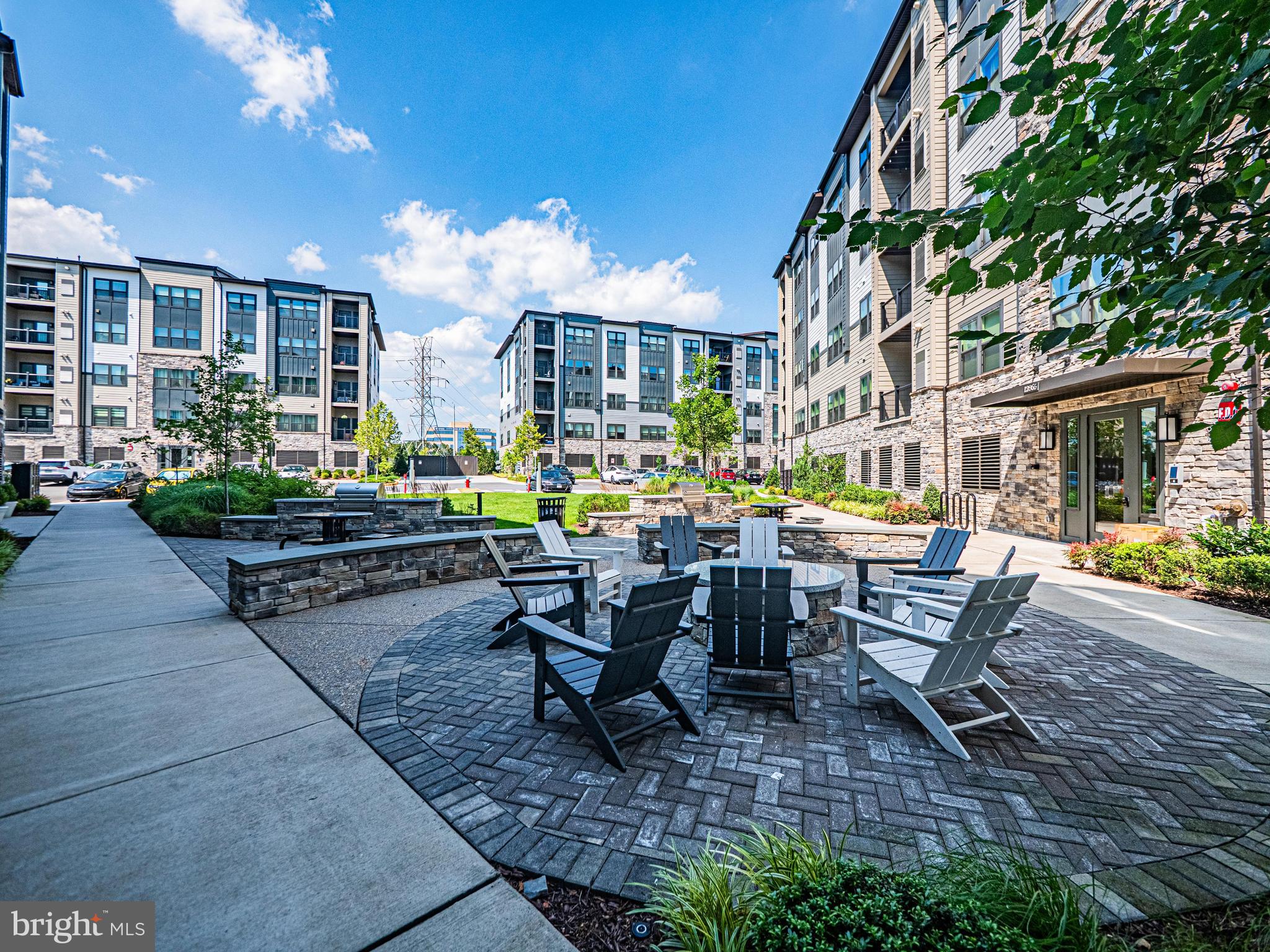 WOODLAND PARK STATION - Residential