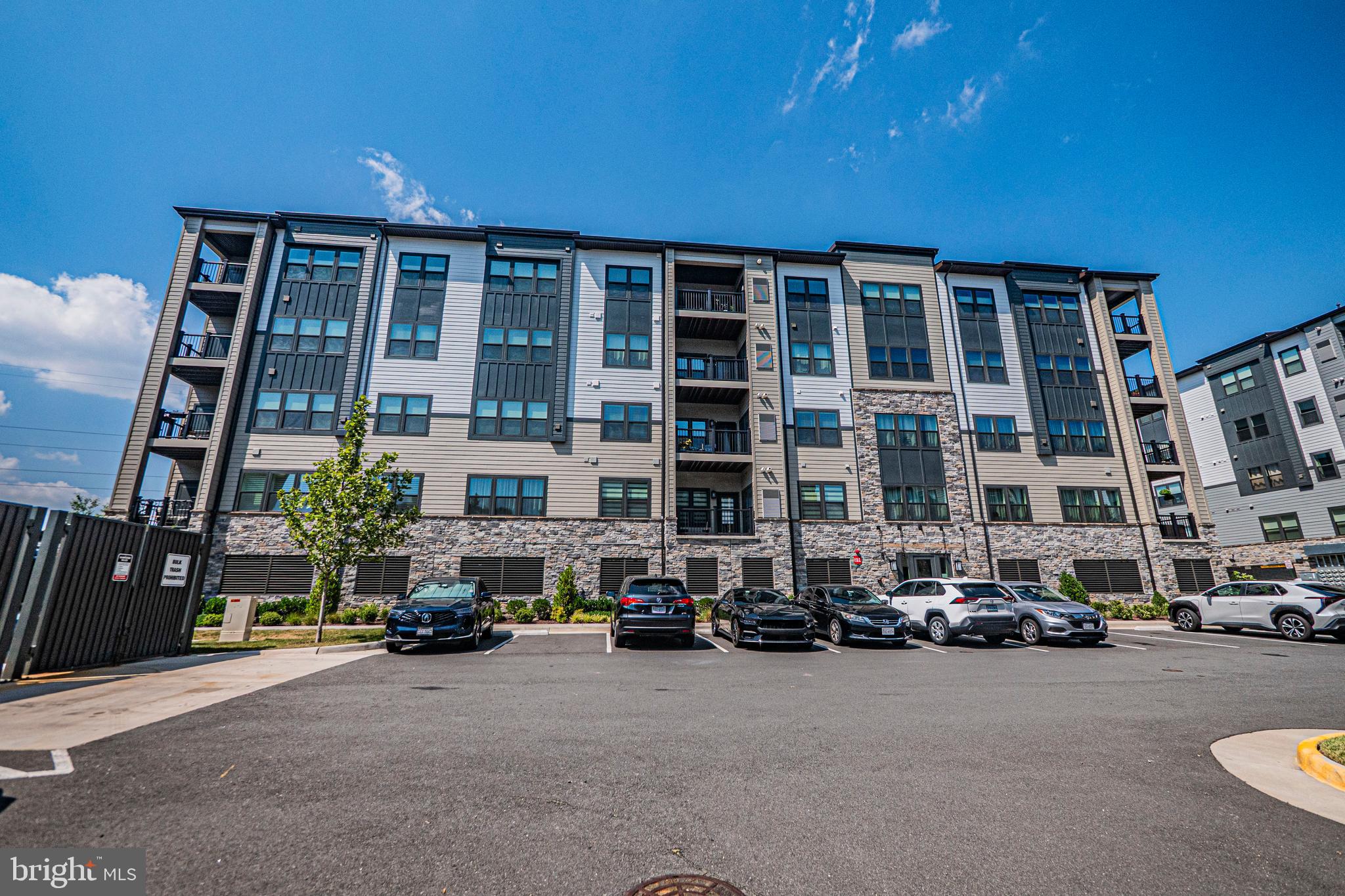 WOODLAND PARK STATION - Residential