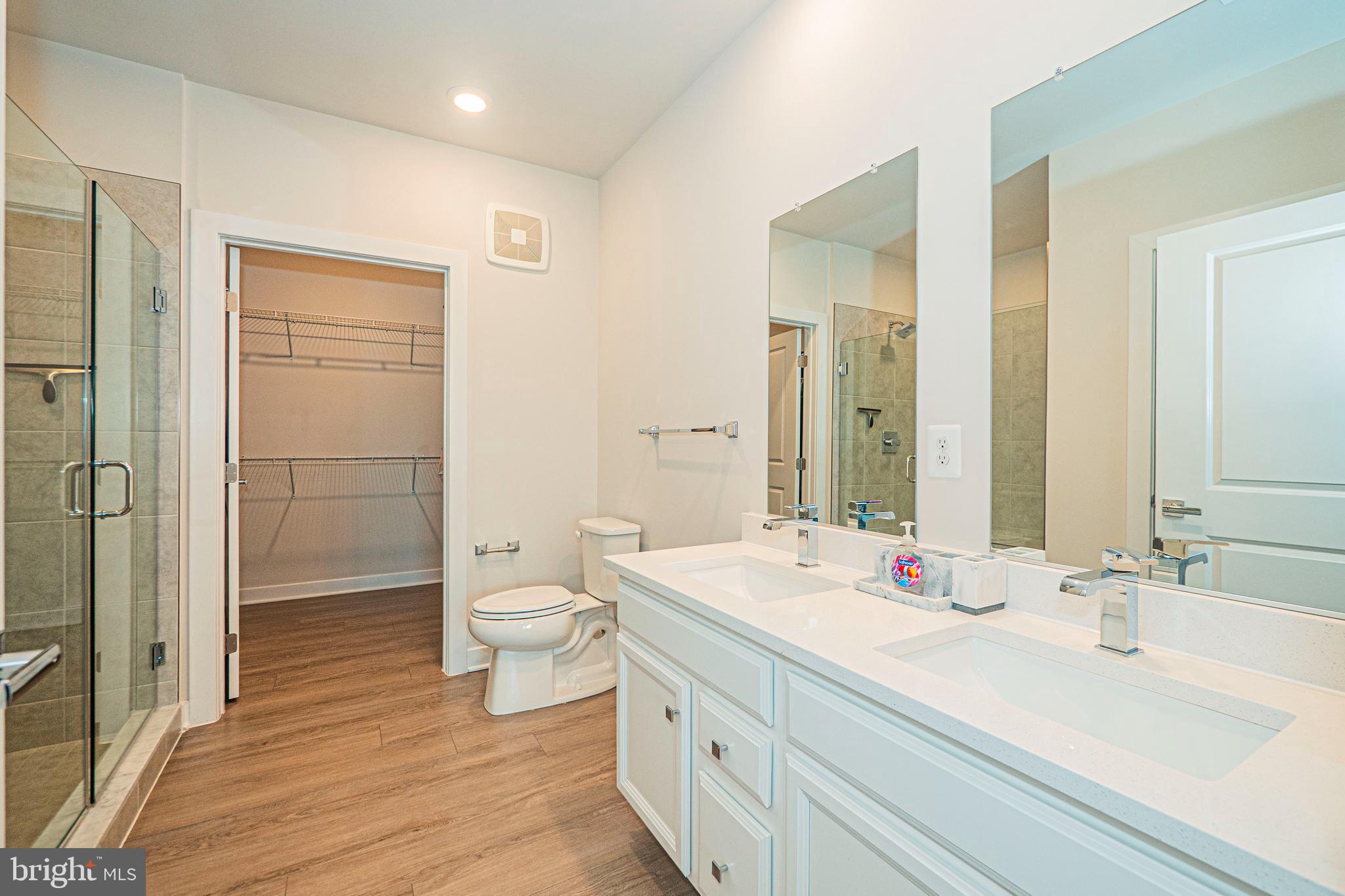 WOODLAND PARK STATION - Residential