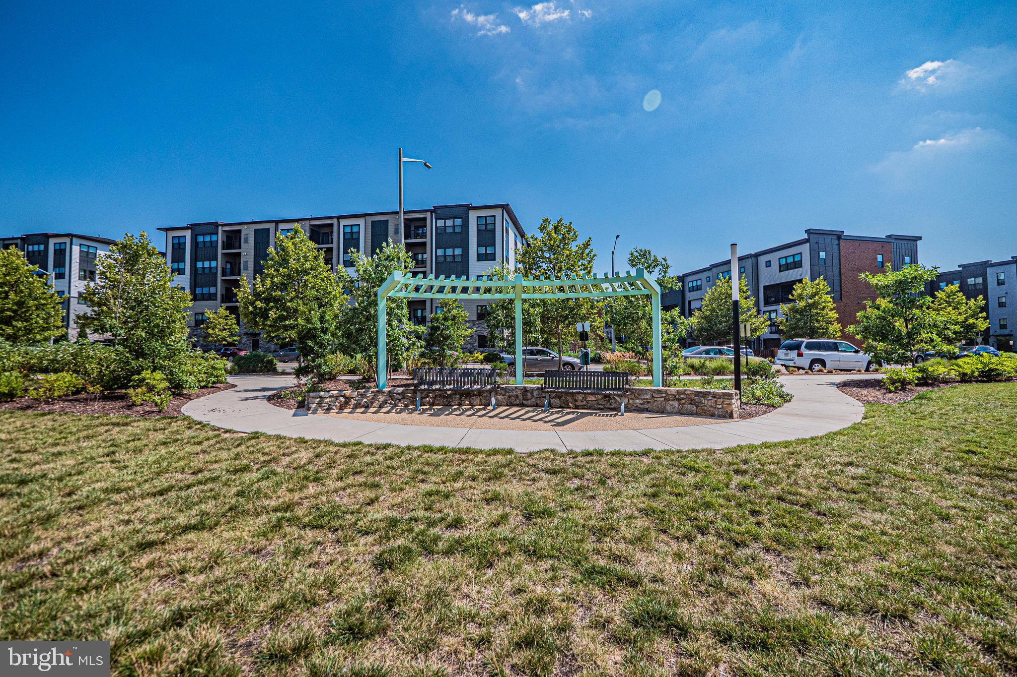 WOODLAND PARK STATION - Residential