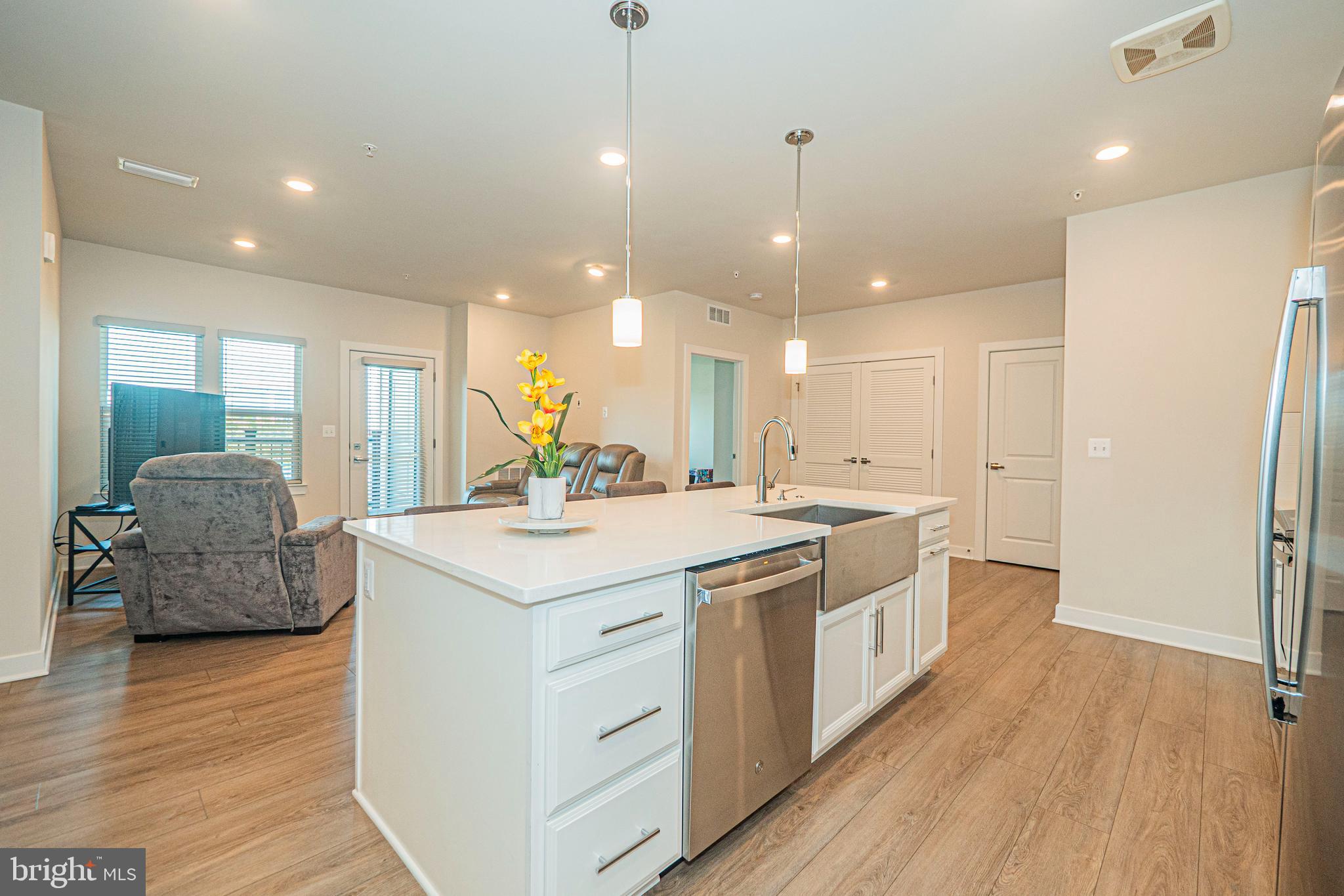 WOODLAND PARK STATION - Residential