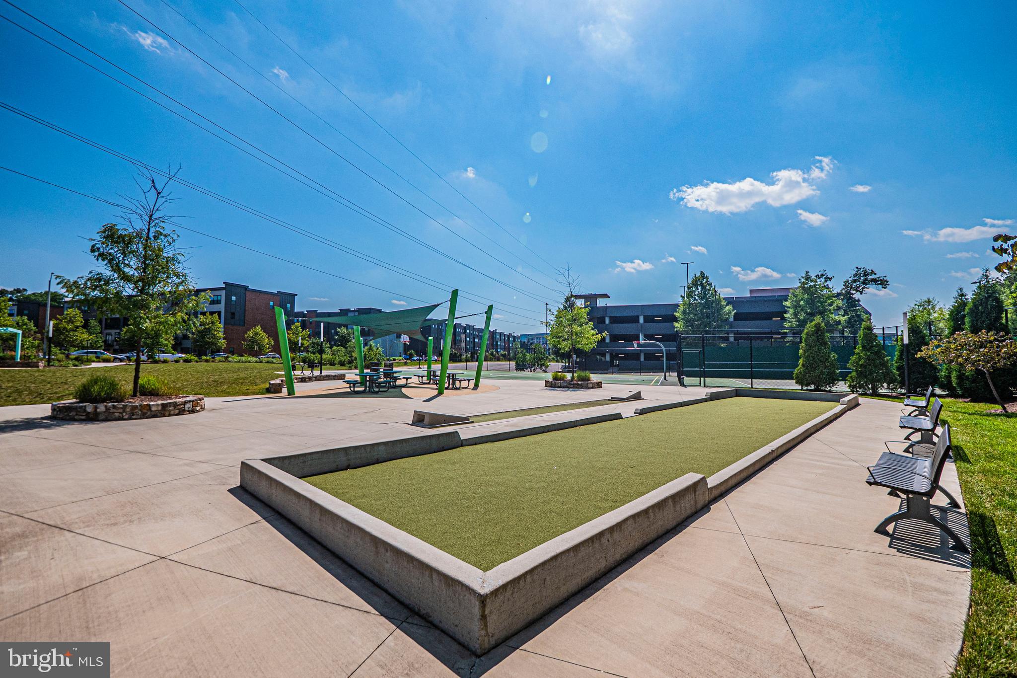 WOODLAND PARK STATION - Residential