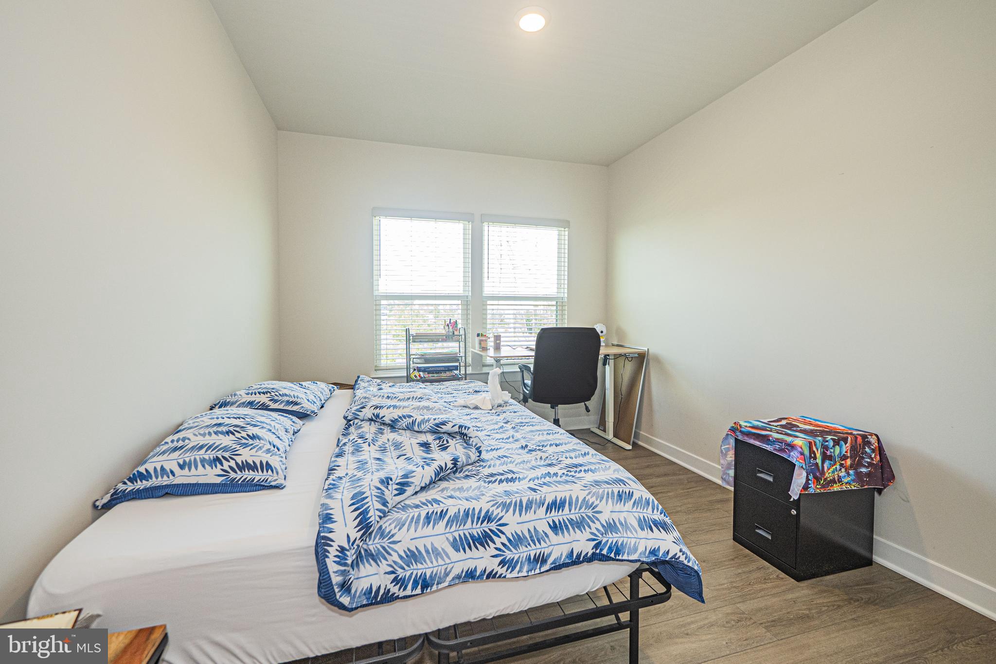 WOODLAND PARK STATION - Residential