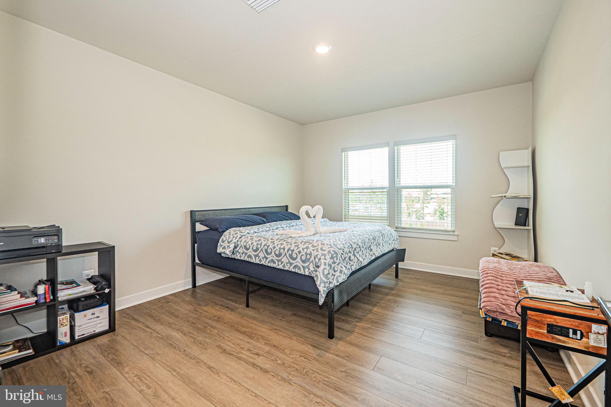 WOODLAND PARK STATION - Residential