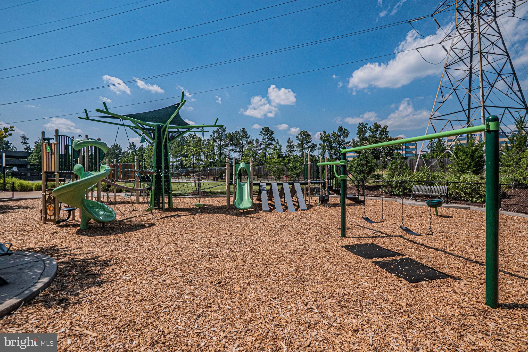 WOODLAND PARK STATION - Residential
