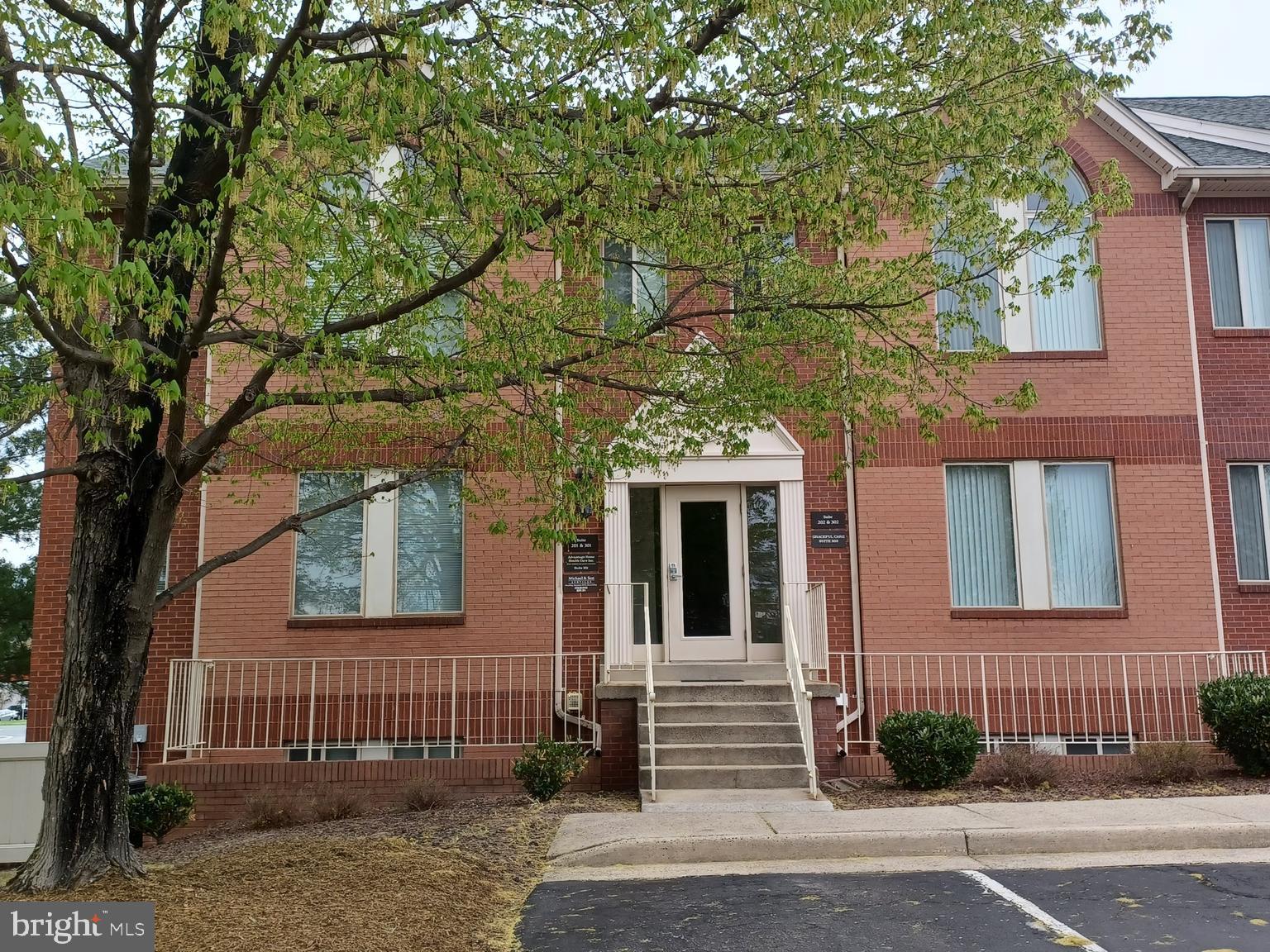 Professional Office Condo for Lease | 22648 Glenn Drive, Sterling, VA. Main-level end unit available in the well-maintained Sterling Crossroad Office Park.