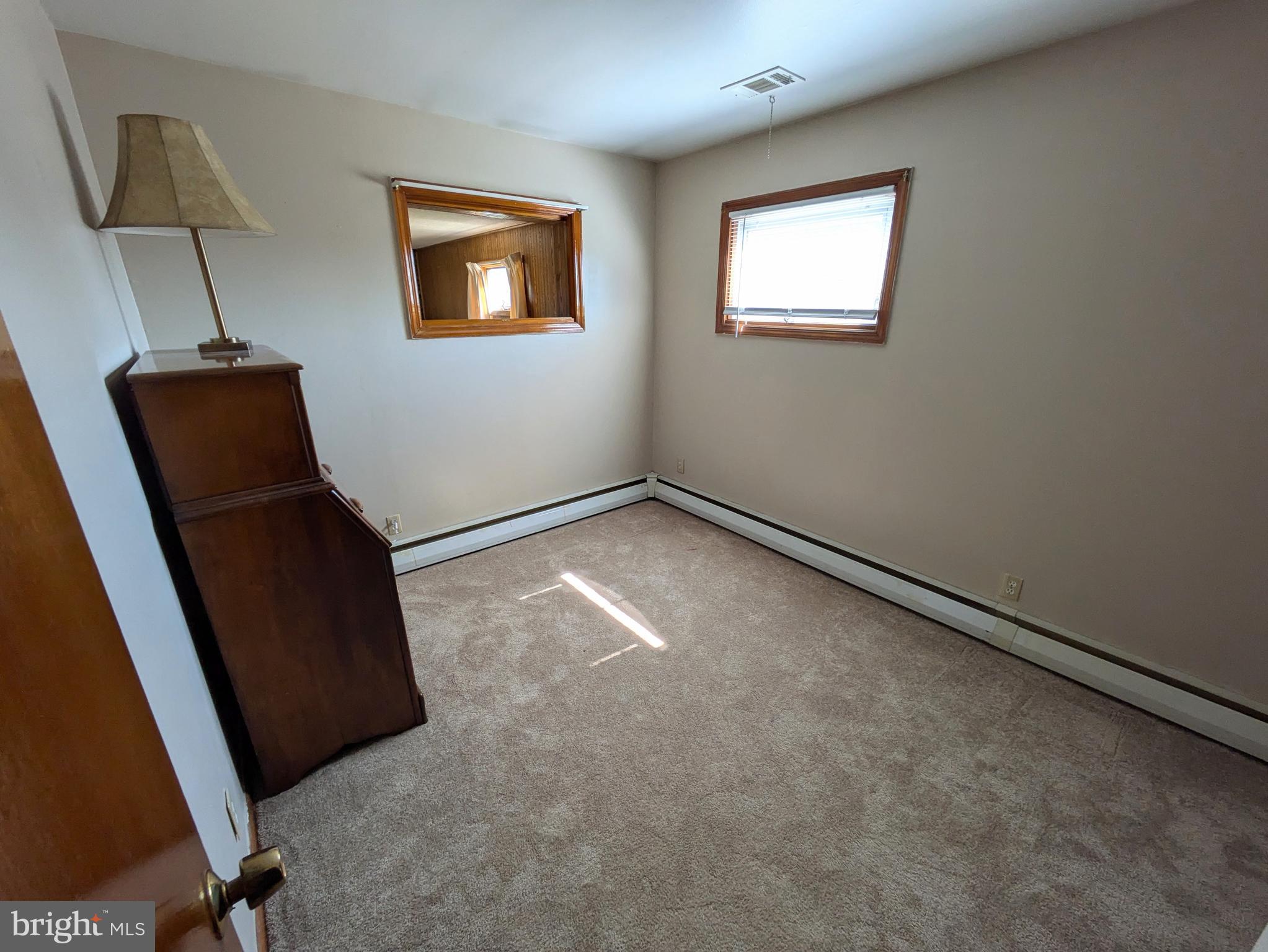NOT IN - Residential Lease