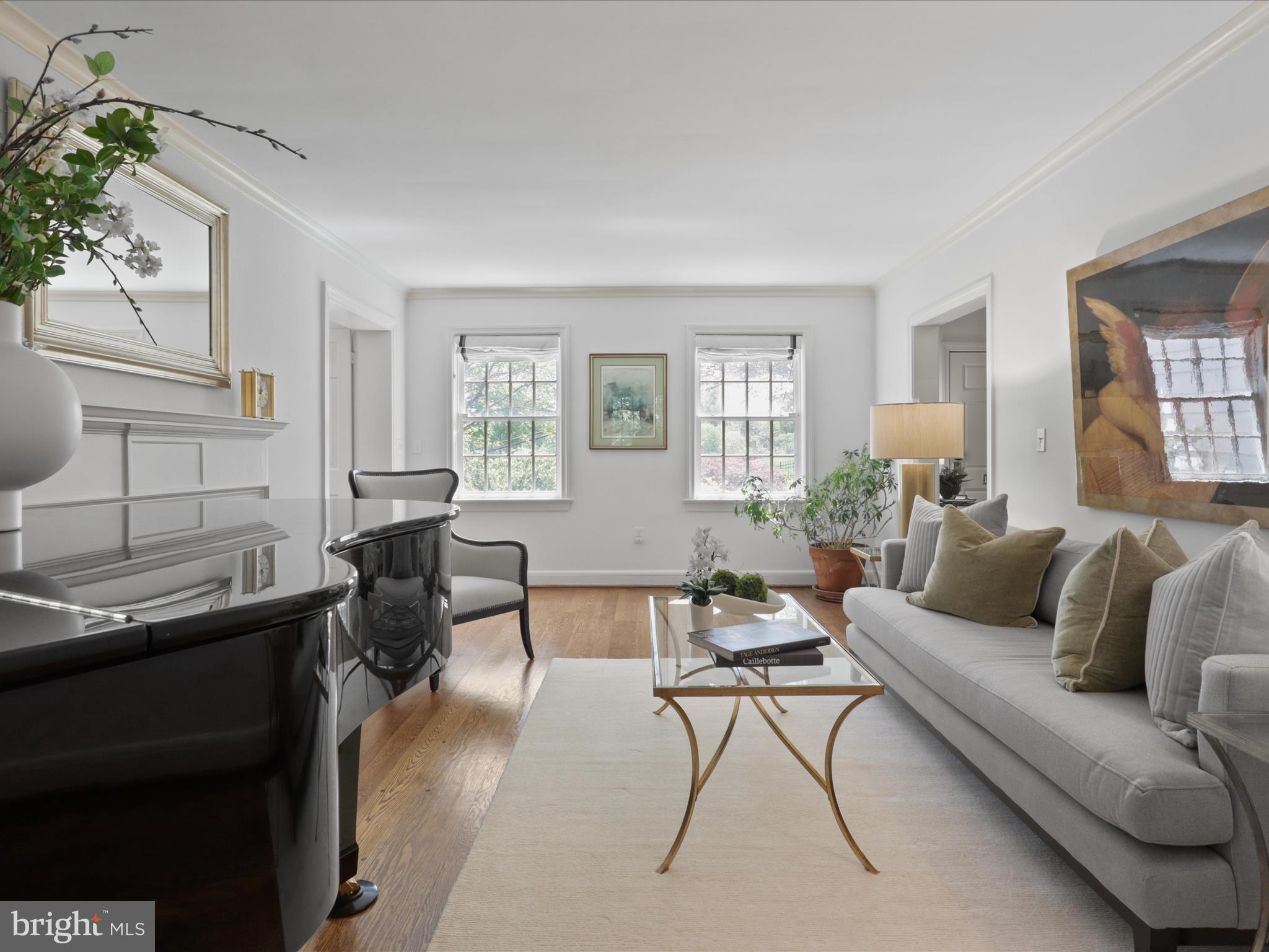 COUNTRY CLUB HILLS - Residential