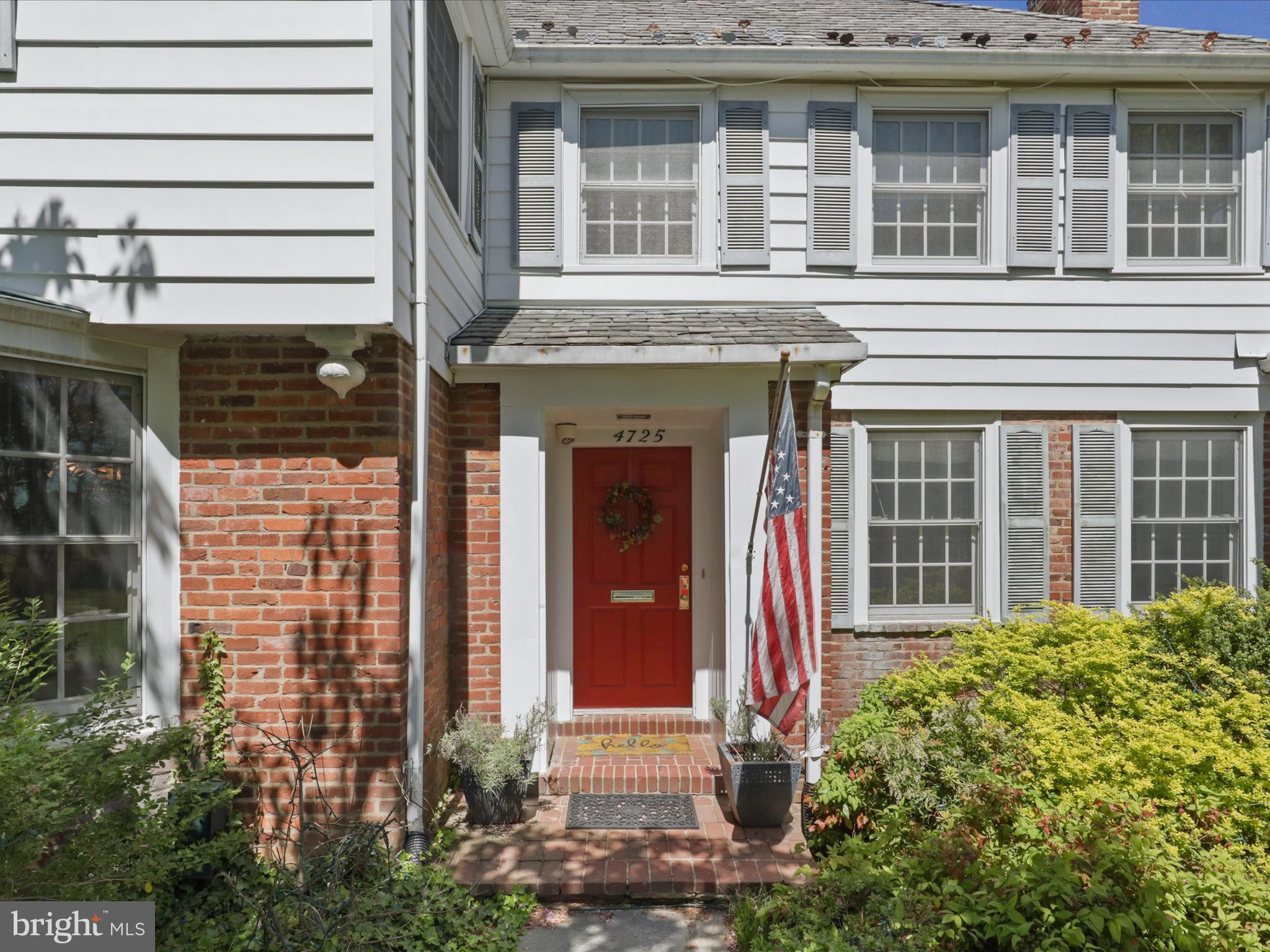 COUNTRY CLUB HILLS - Residential