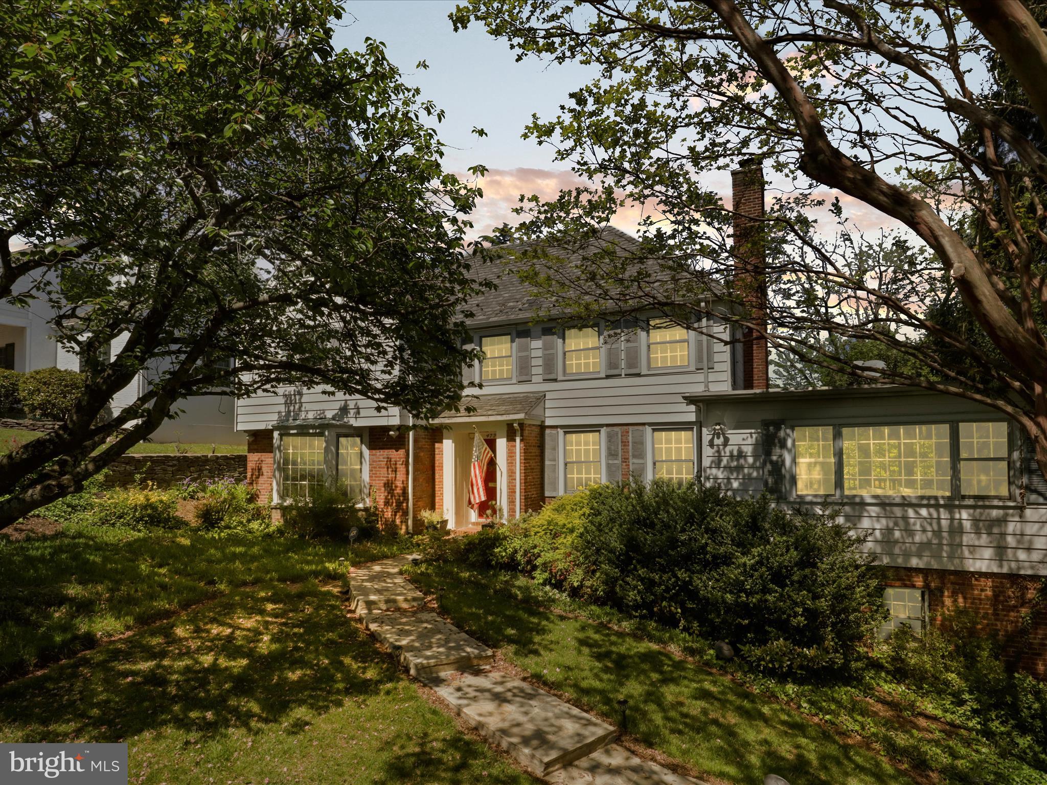 COUNTRY CLUB HILLS - Residential