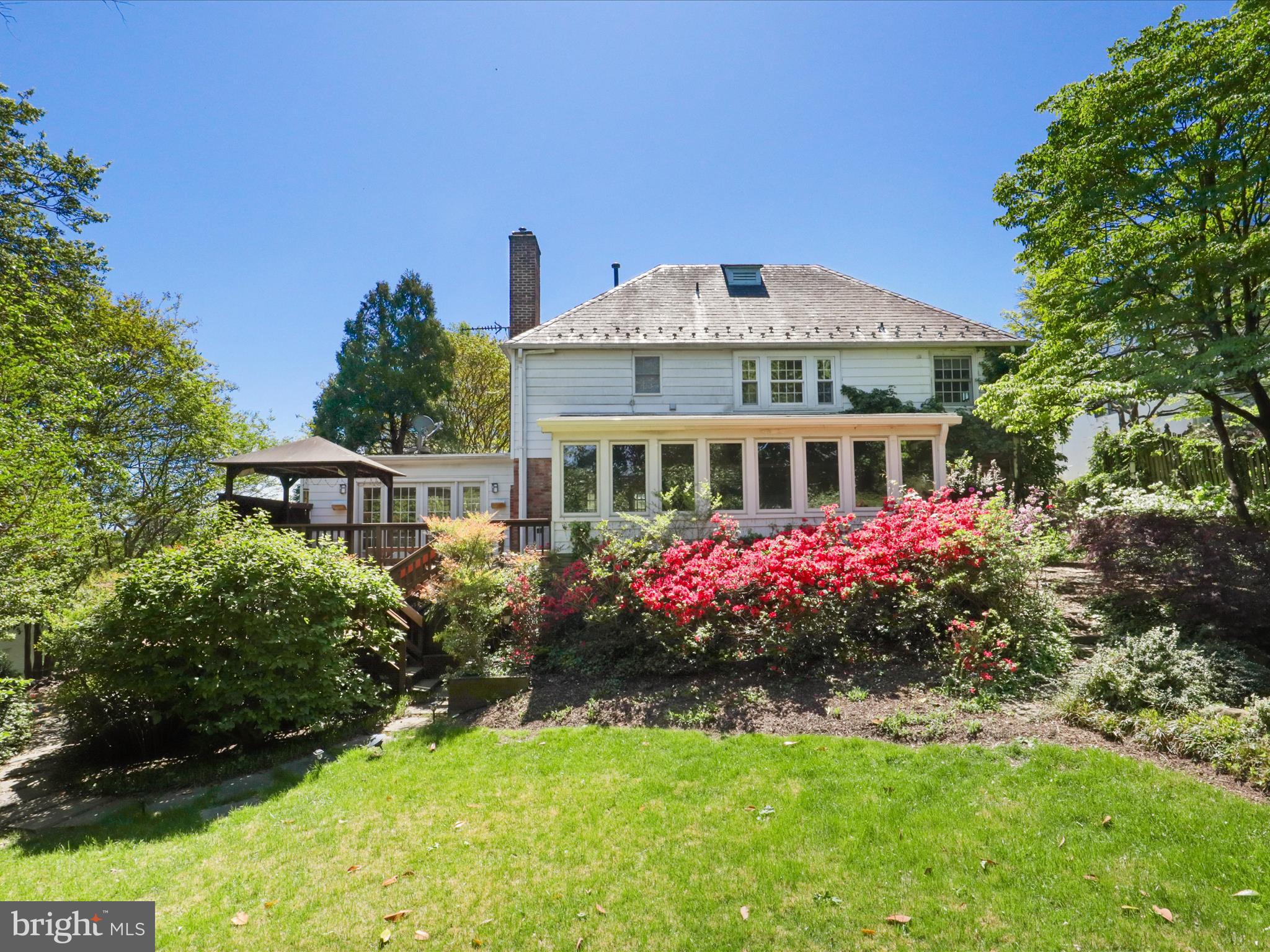COUNTRY CLUB HILLS - Residential