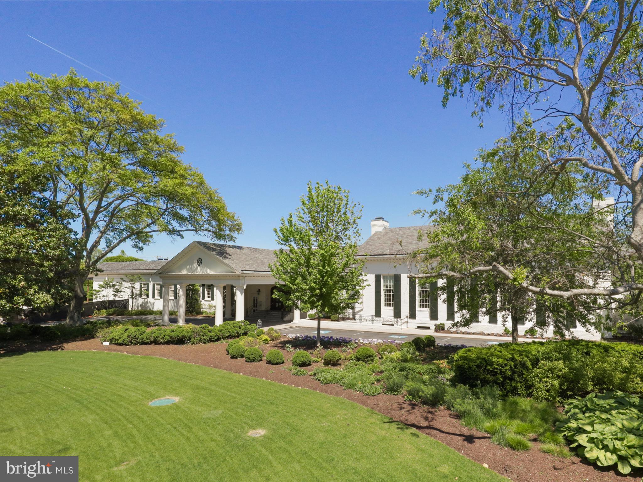 COUNTRY CLUB HILLS - Residential