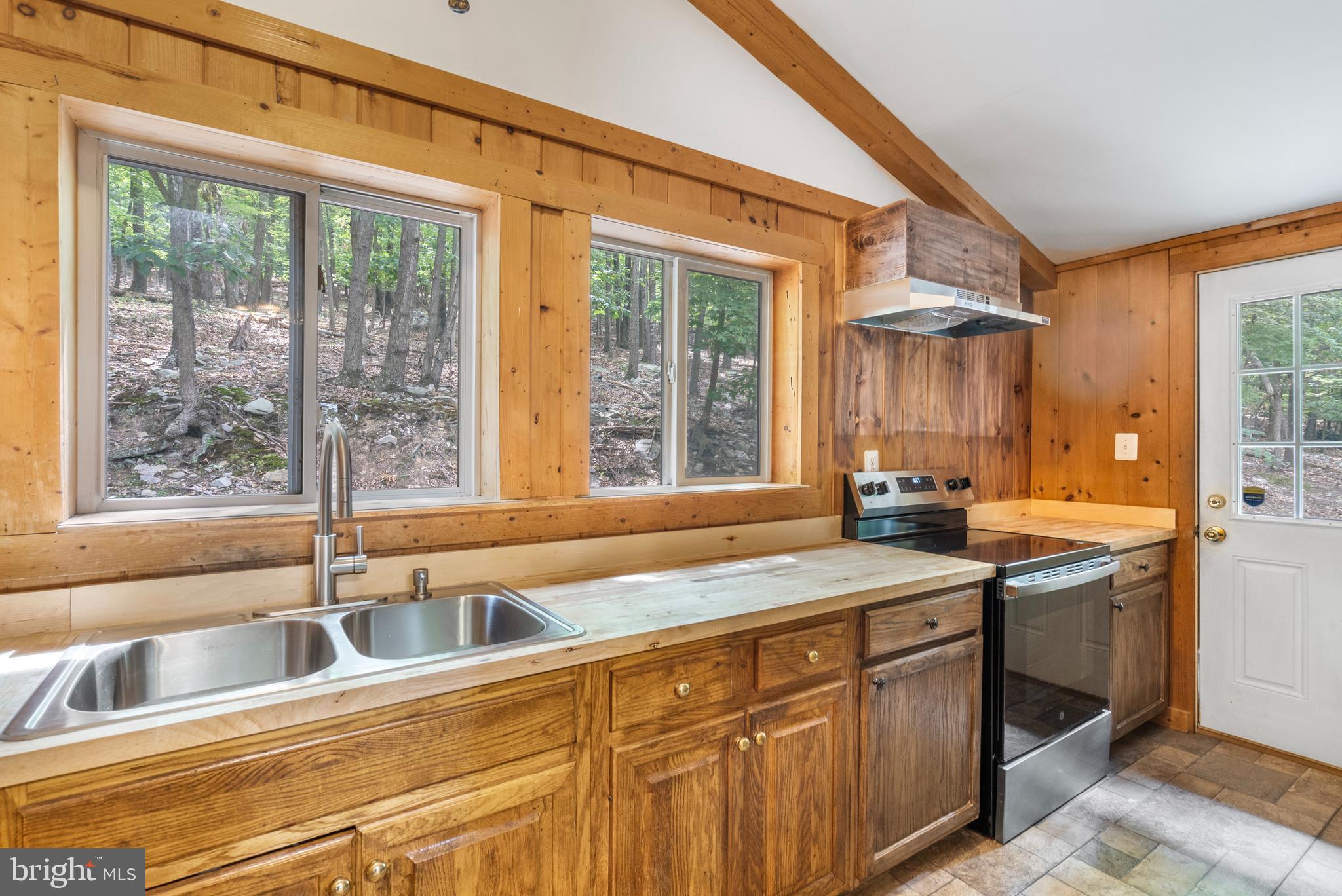 SHANNONDALE - Residential