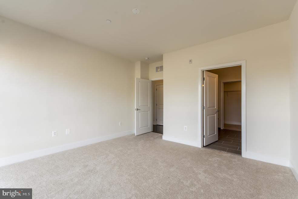 2400 SOUTH - Residential