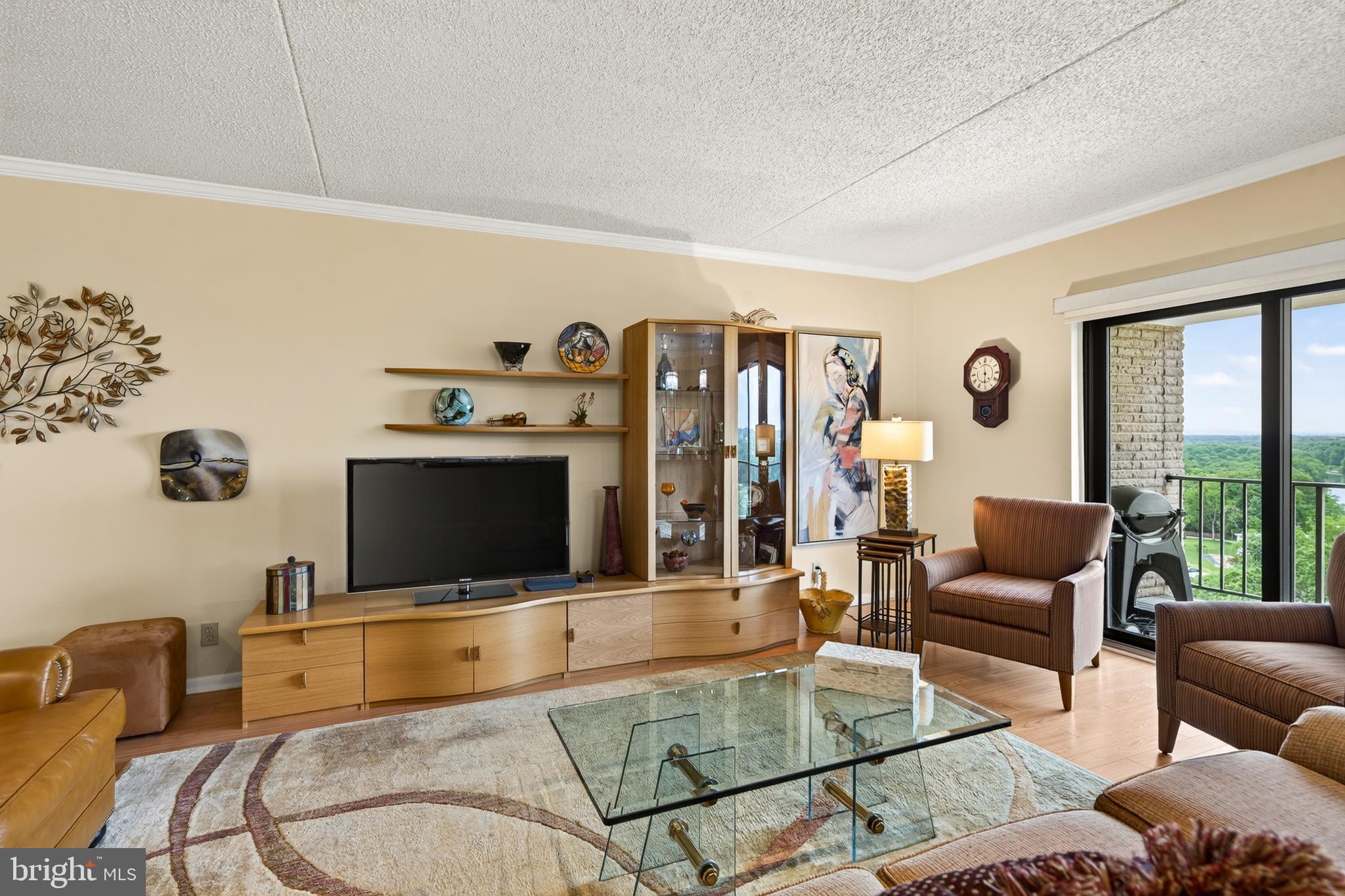 VALLEY FORGE TOWER - Residential
