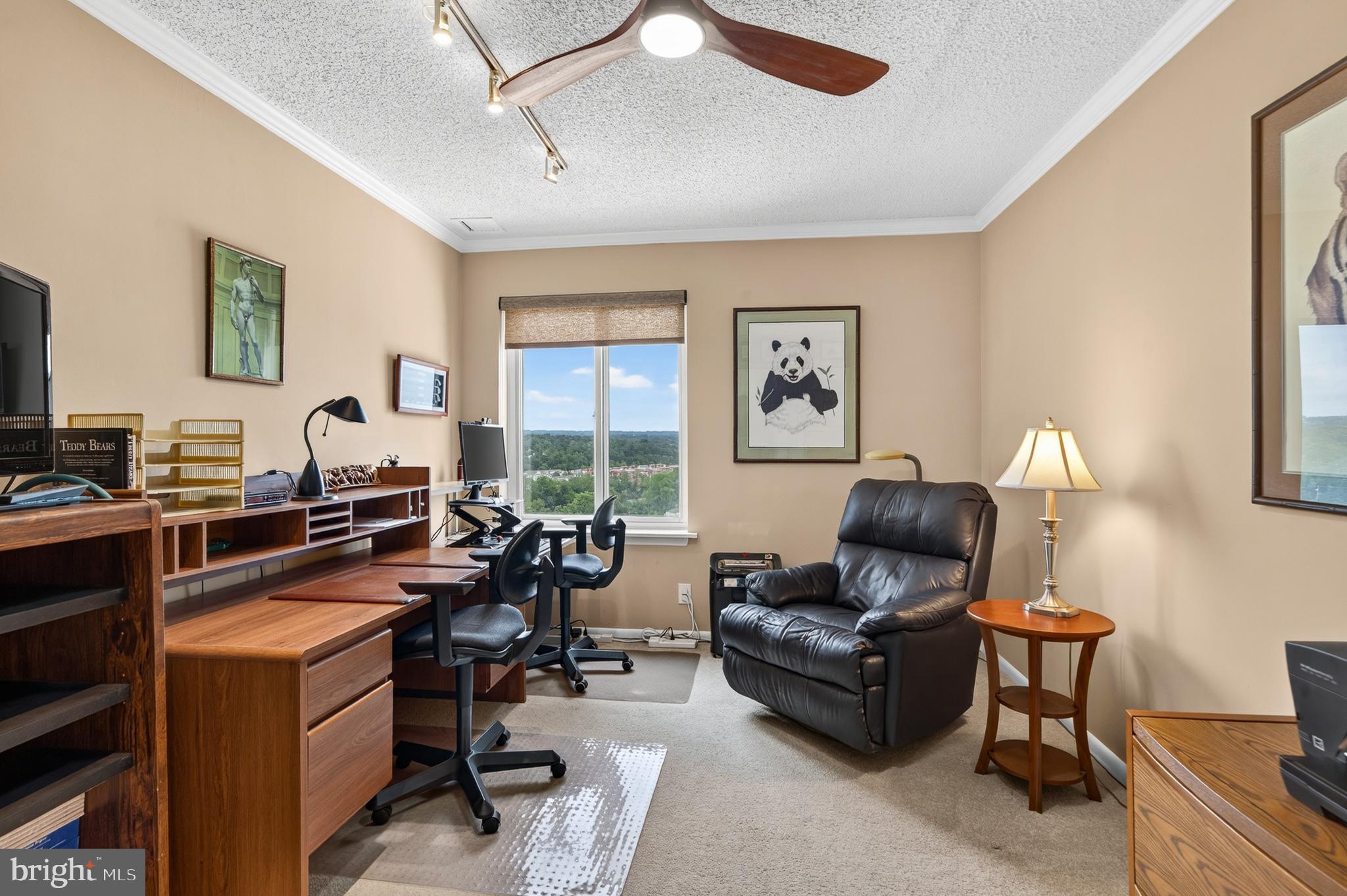 VALLEY FORGE TOWER - Residential