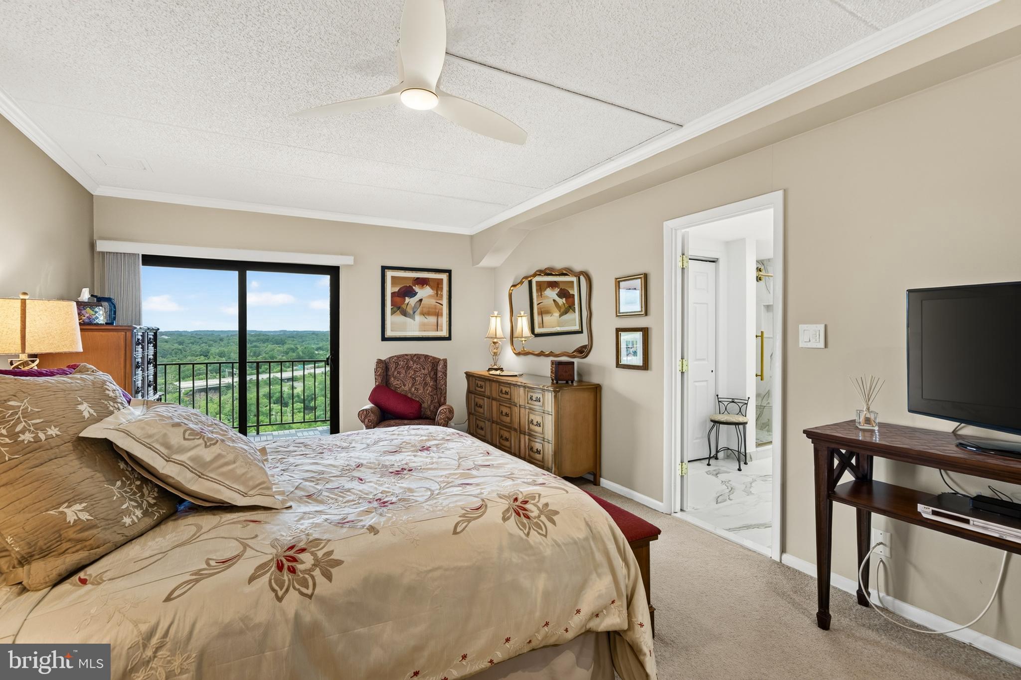 VALLEY FORGE TOWER - Residential
