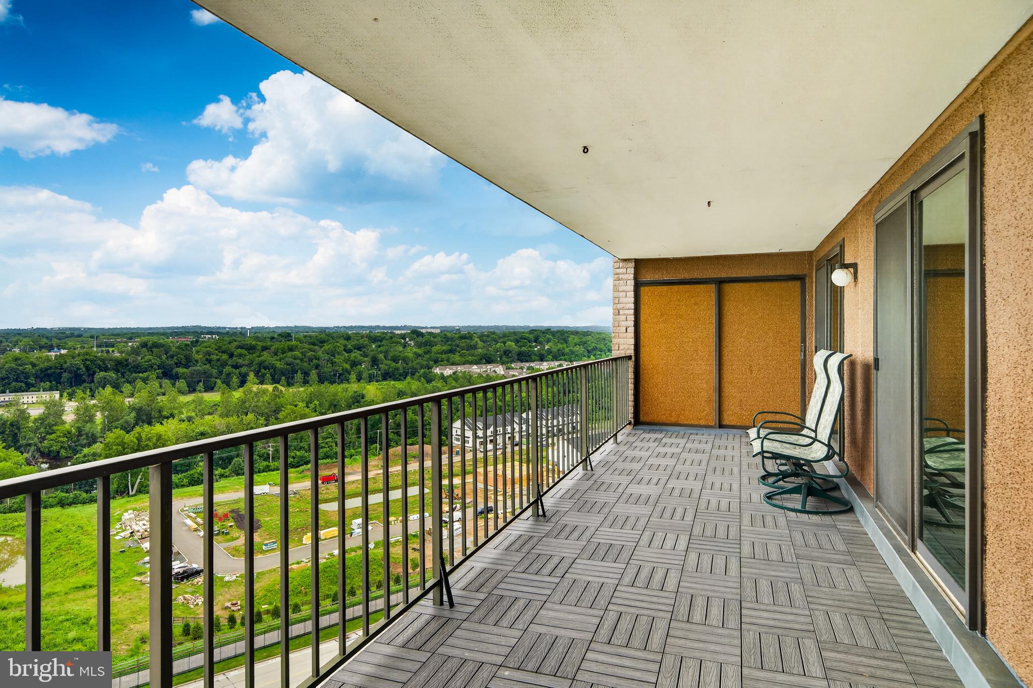 VALLEY FORGE TOWER - Residential