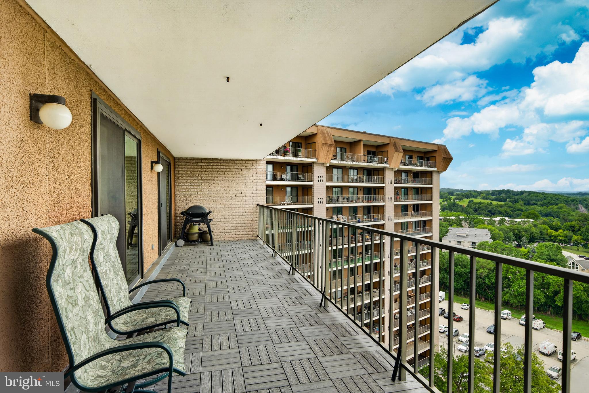 VALLEY FORGE TOWER - Residential