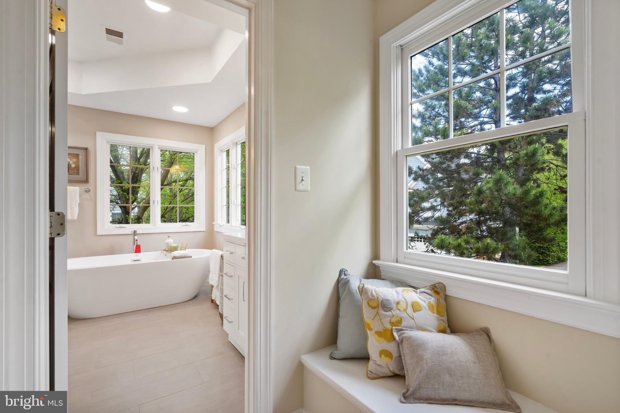 BERKSHIRE OAKWOOD - Residential