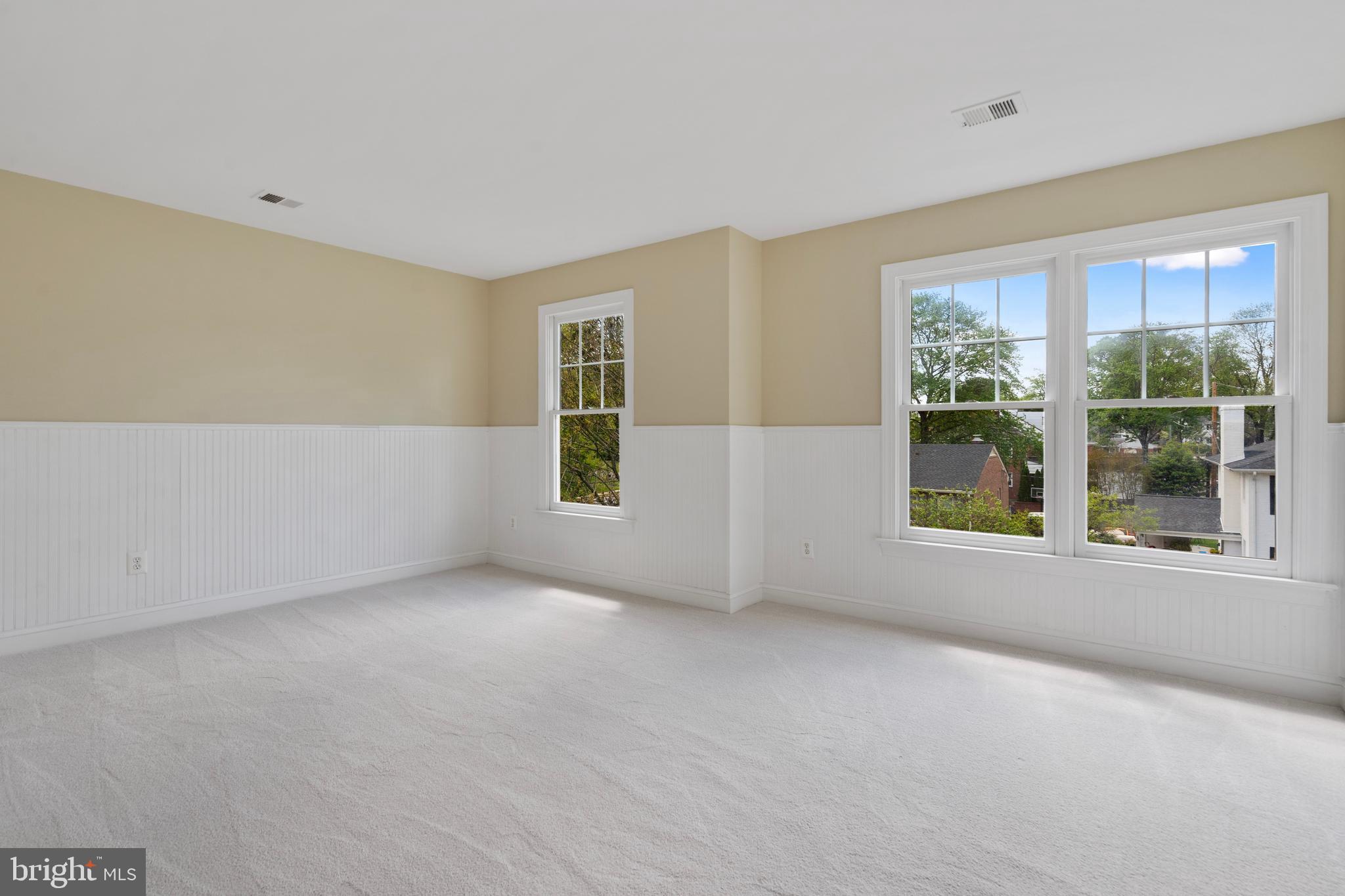 BERKSHIRE OAKWOOD - Residential