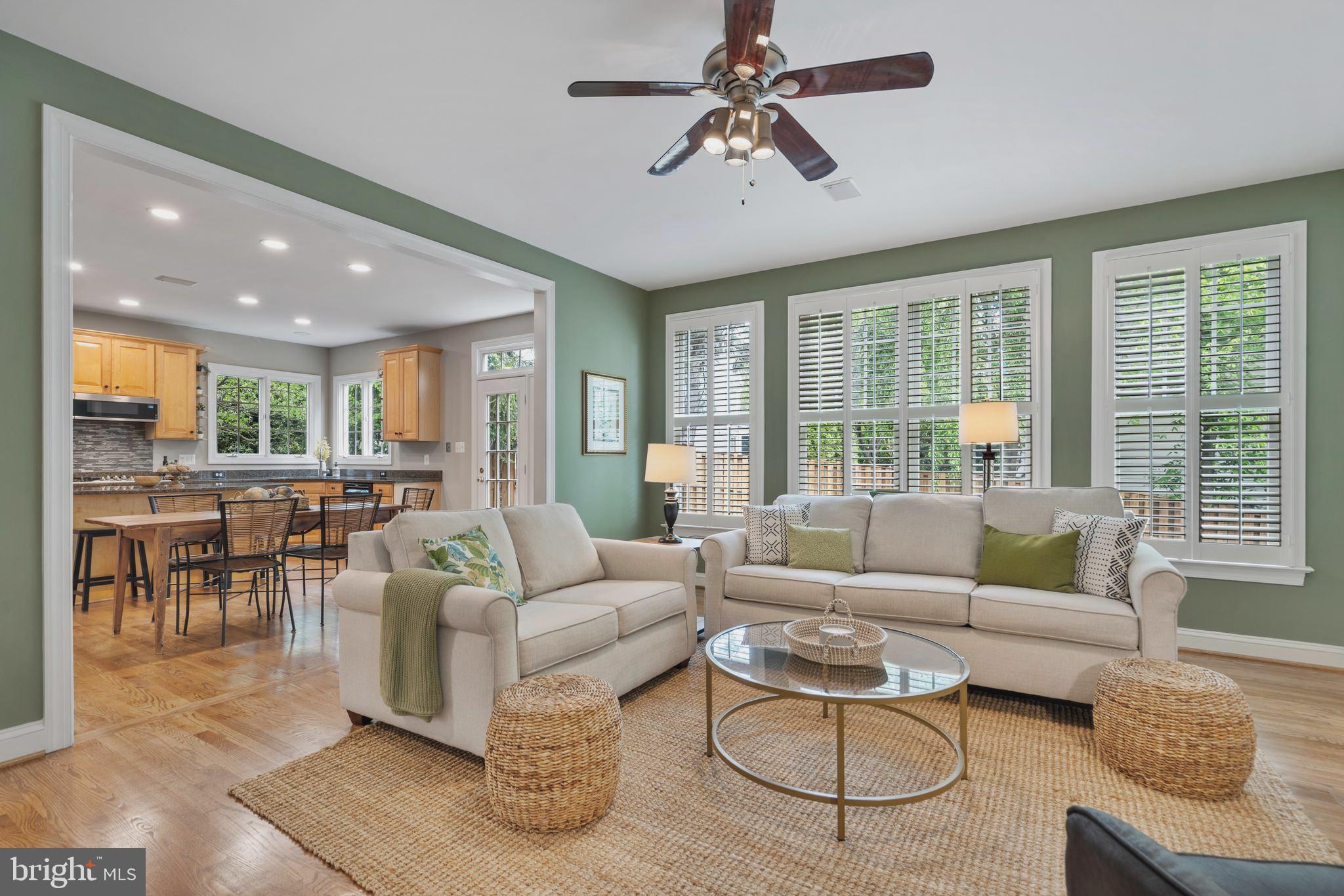 BERKSHIRE OAKWOOD - Residential