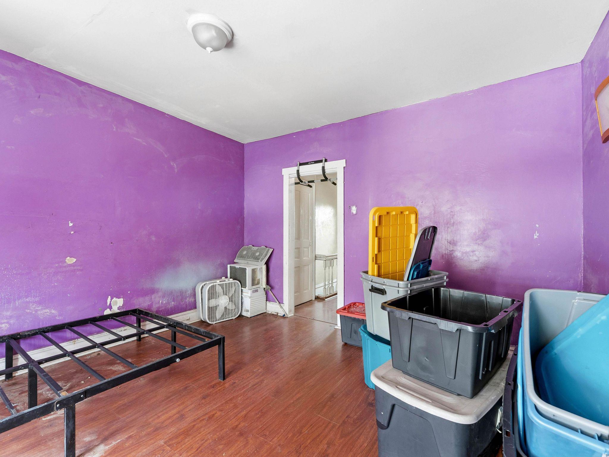 LOGAN - Residential