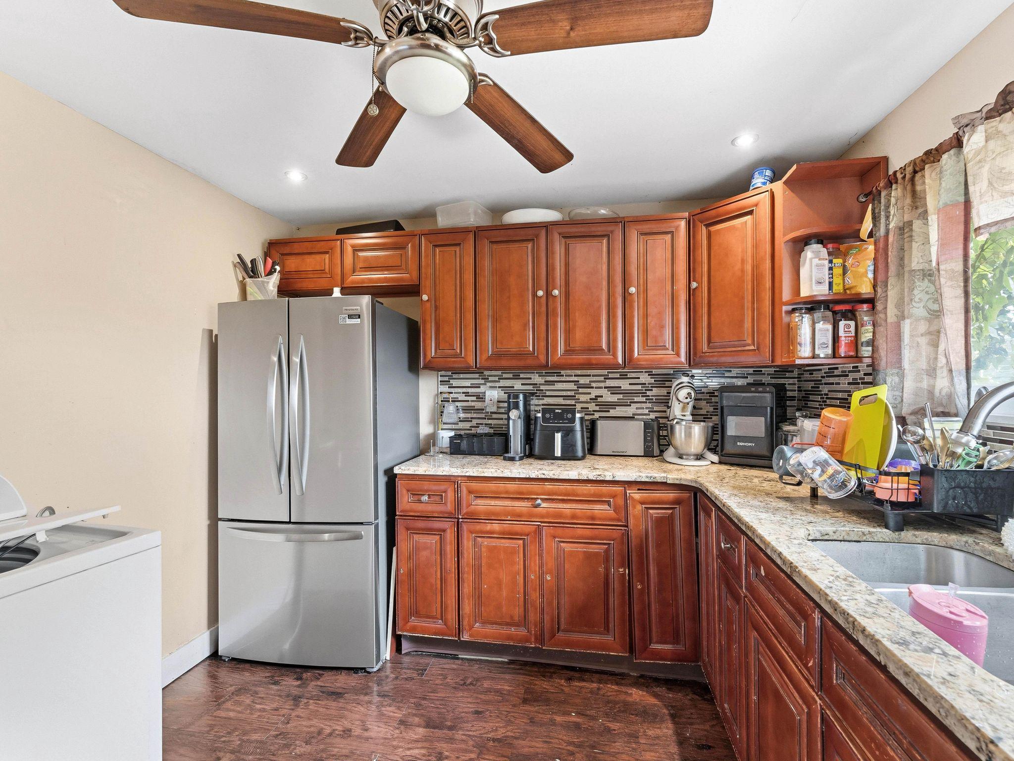 LOGAN - Residential
